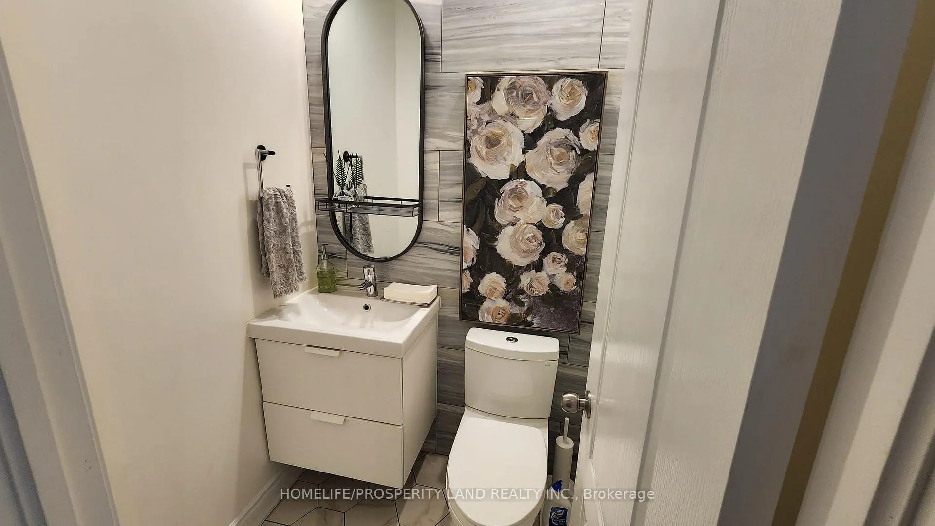 Photo 6 of 97A Finch Avenue W, North York, Willowdale West — HOMEH