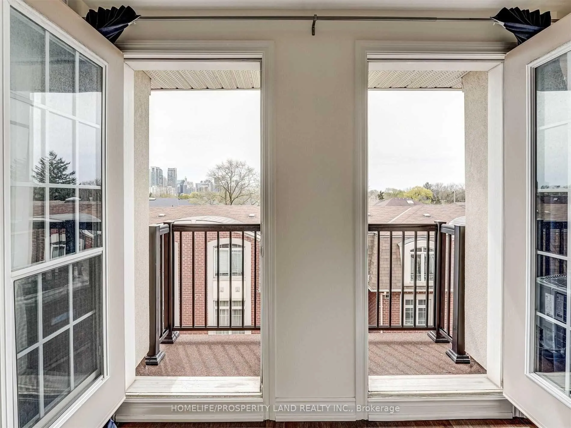 Photo 11 of 97A Finch Avenue W, North York, Willowdale West — HOMEH