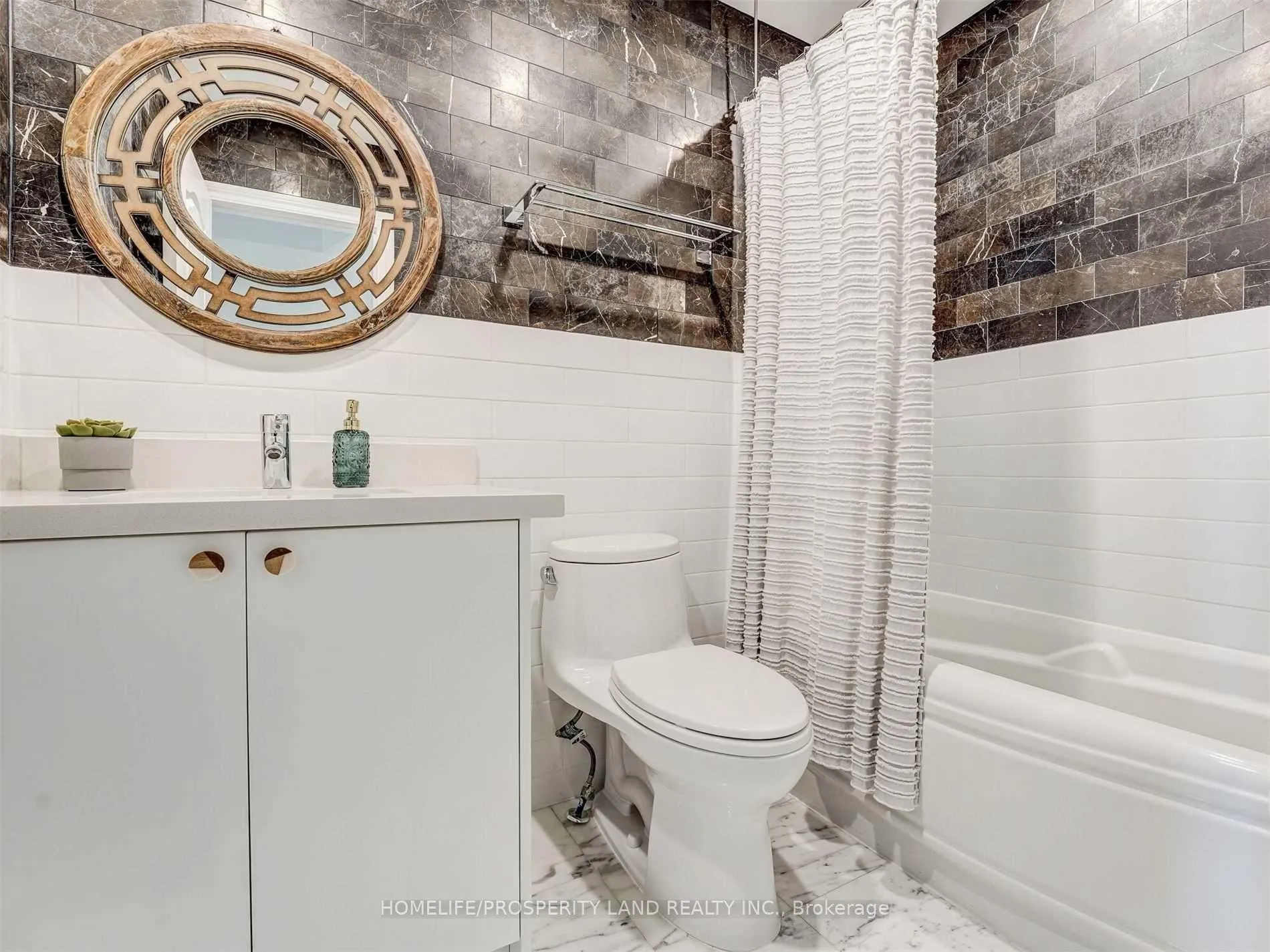 Photo 19 of 97A Finch Avenue W, North York, Willowdale West — HOMEH