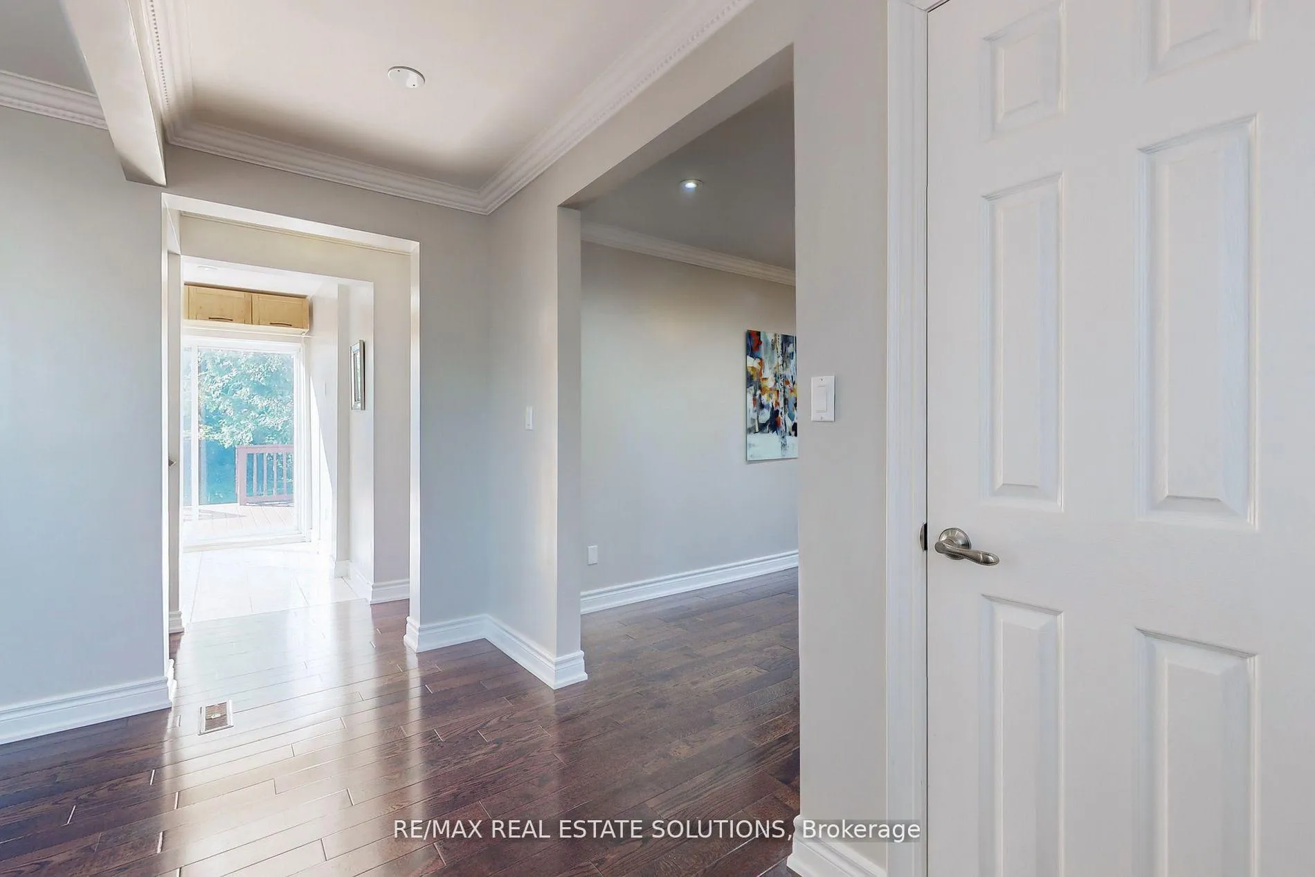 Photo 3 of 85 Ranee Avenue, Toronto, Englemount-Lawrence — HOMEH