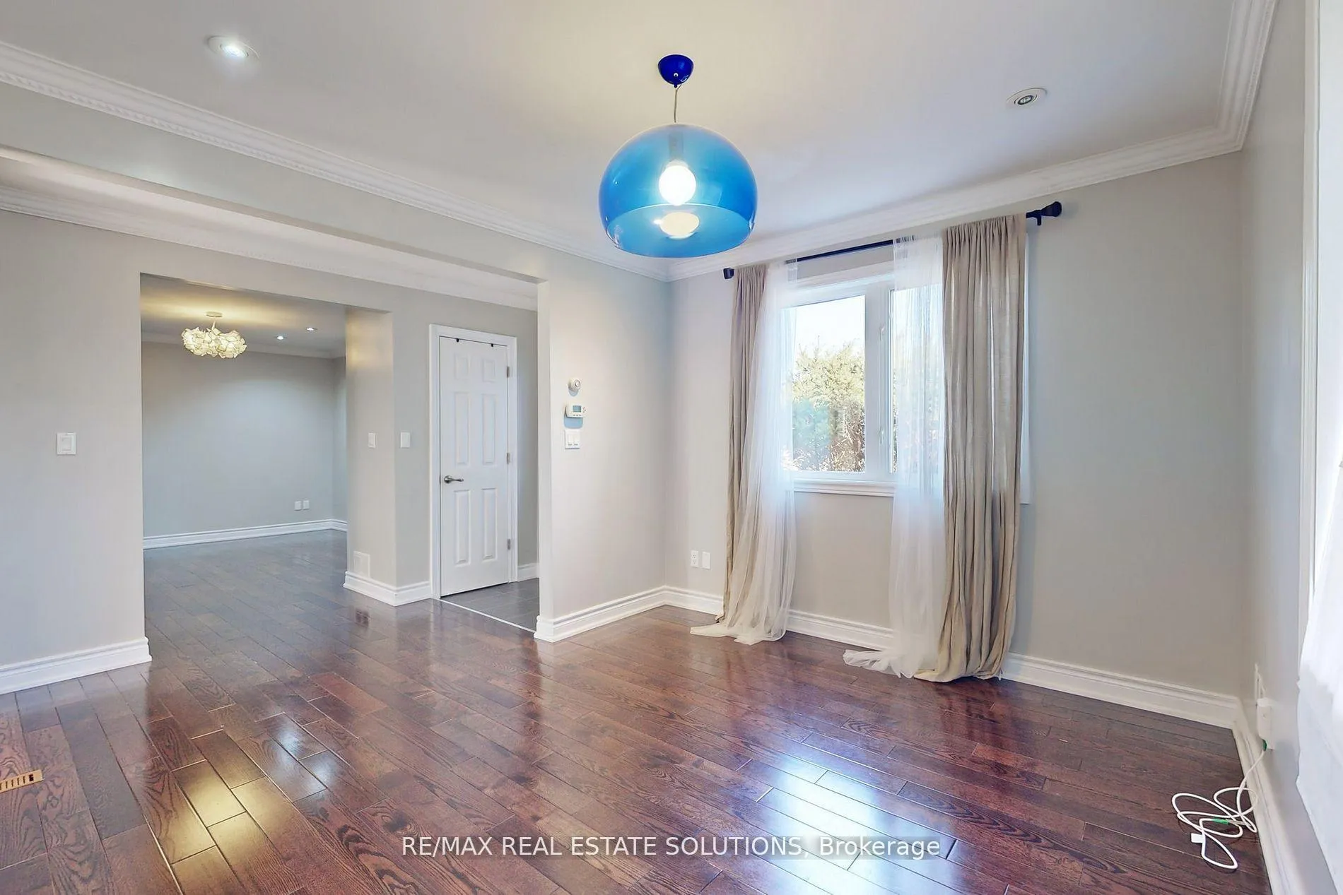 Photo 5 of 85 Ranee Avenue, Toronto, Englemount-Lawrence — HOMEH