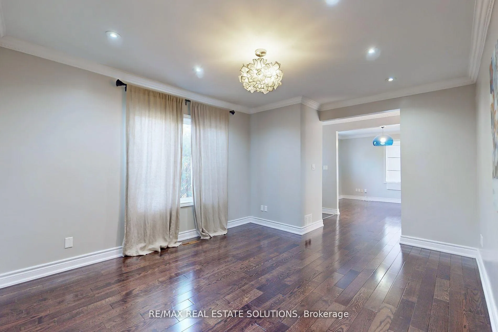Photo 7 of 85 Ranee Avenue, Toronto, Englemount-Lawrence — HOMEH