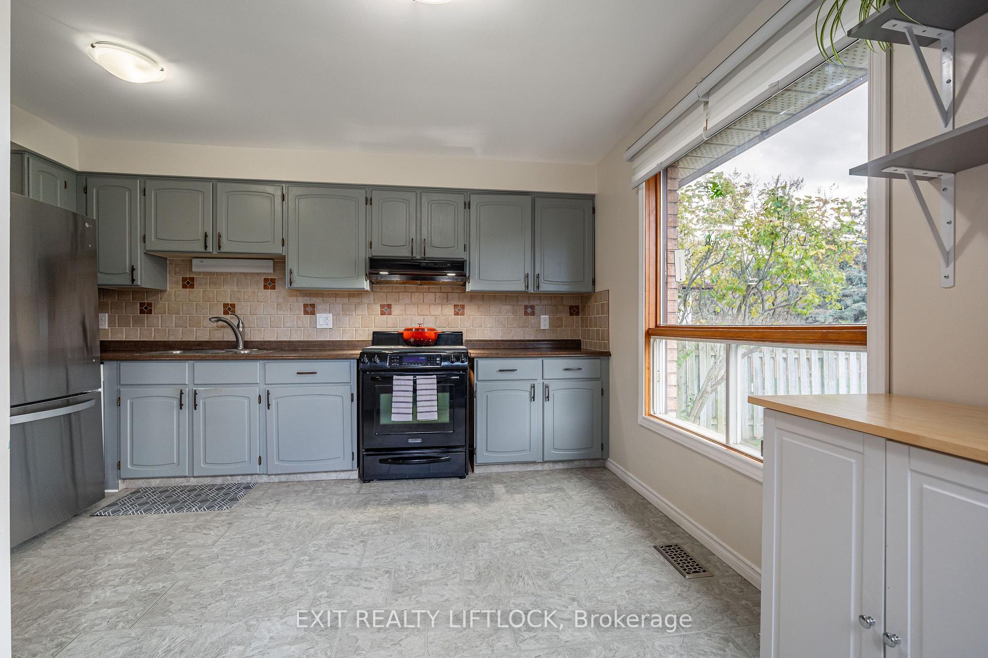 Photo 13 of 26 Century Boulevard, Cavan Monaghan, Millbrook Village — HOMEH
