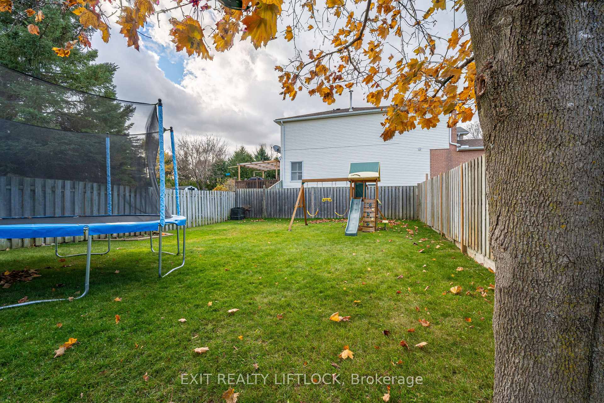 Photo 25 of 26 Century Boulevard, Cavan Monaghan, Millbrook Village — HOMEH
