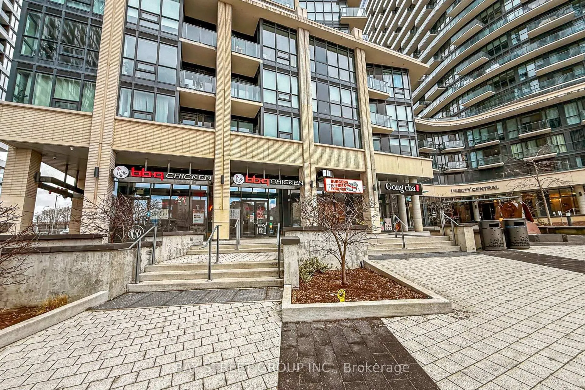 Photo 10 of Unit 1410, 49 East Liberty Street, Toronto, Niagara — HOMEH