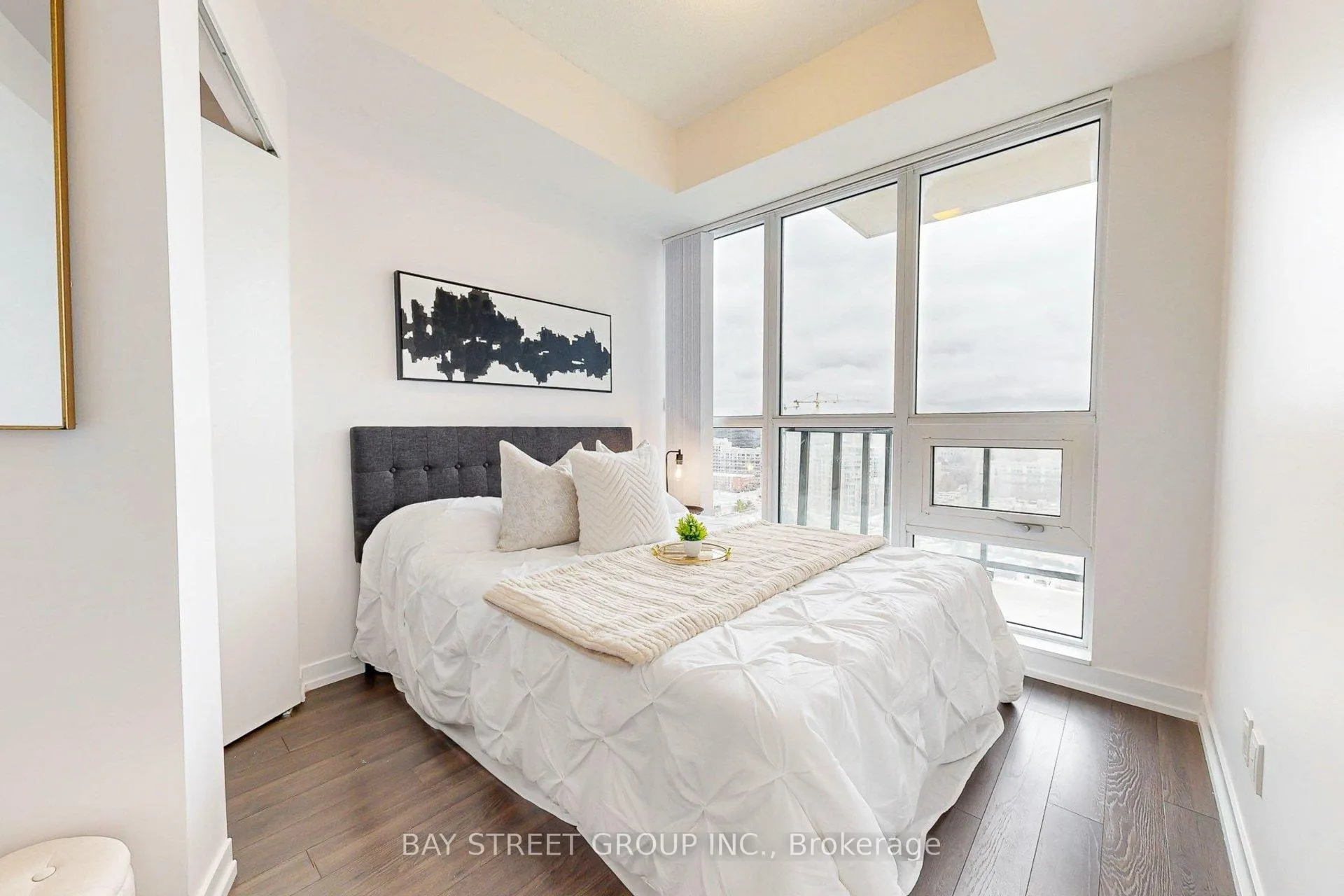 Photo 36 of Unit 1410, 49 East Liberty Street, Toronto, Niagara — HOMEH