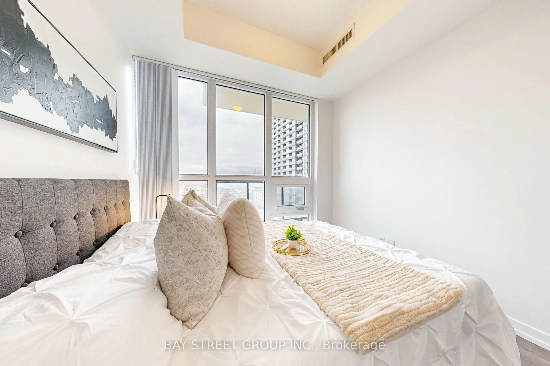 Photo 37 of Unit 1410, 49 East Liberty Street, Toronto, Niagara — HOMEH