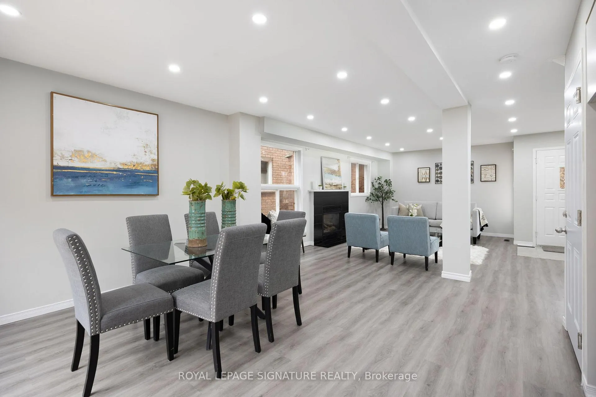 Photo 7 of 124 Laidlaw Drive, Barrie, West Bayfield — HOMEH