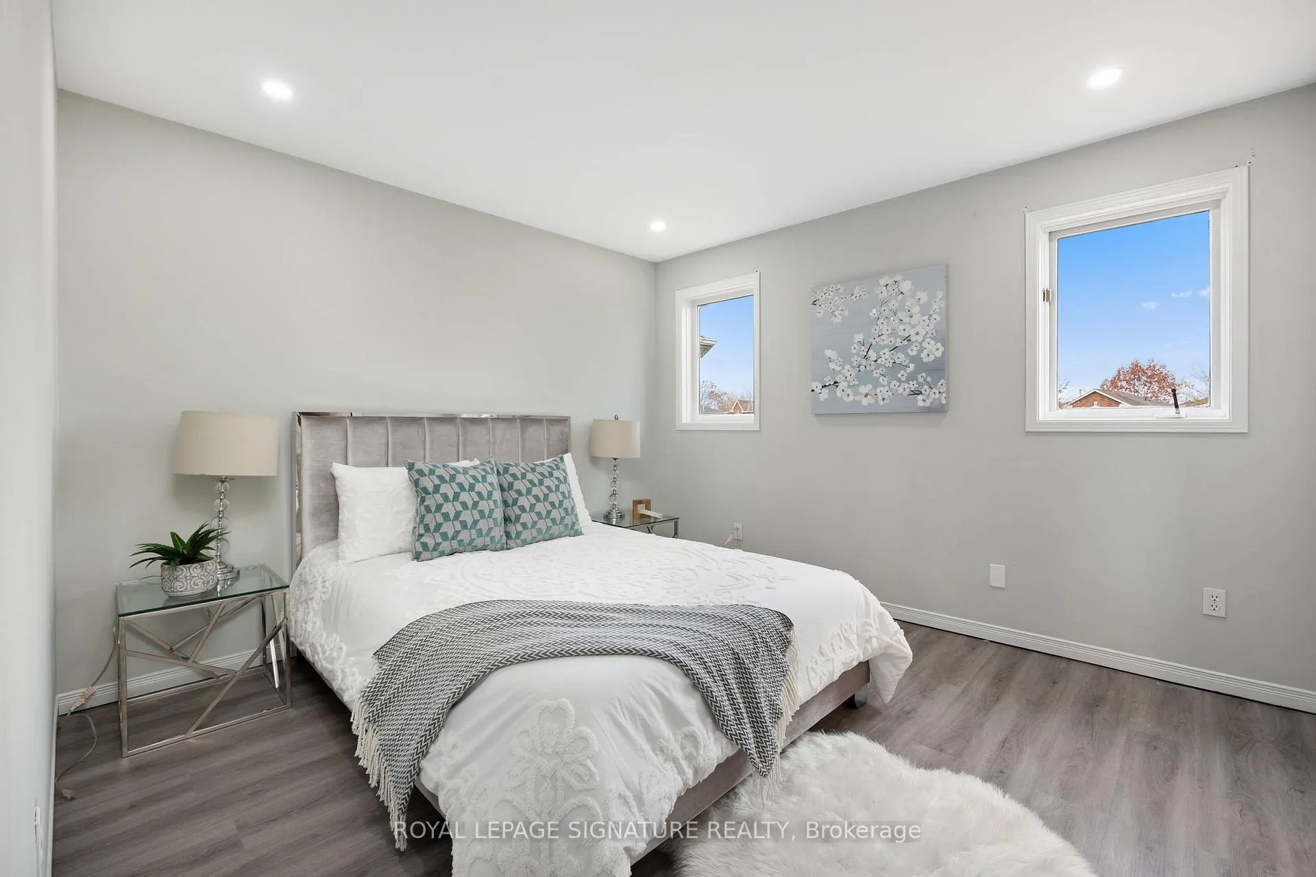 Photo 19 of 124 Laidlaw Drive, Barrie, West Bayfield — HOMEH