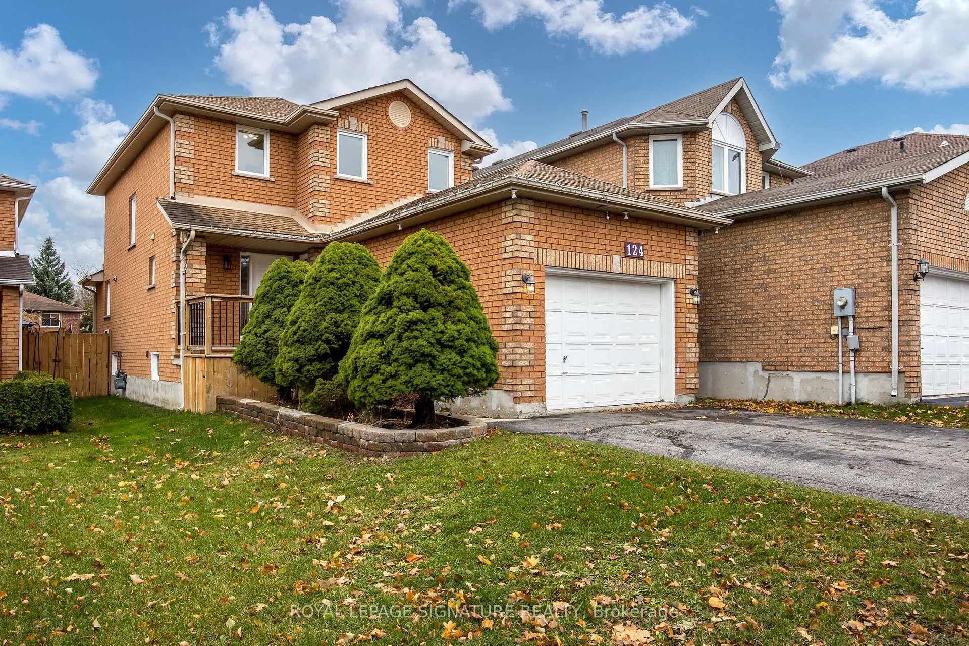 Photo 34 of 124 Laidlaw Drive, Barrie, West Bayfield — HOMEH