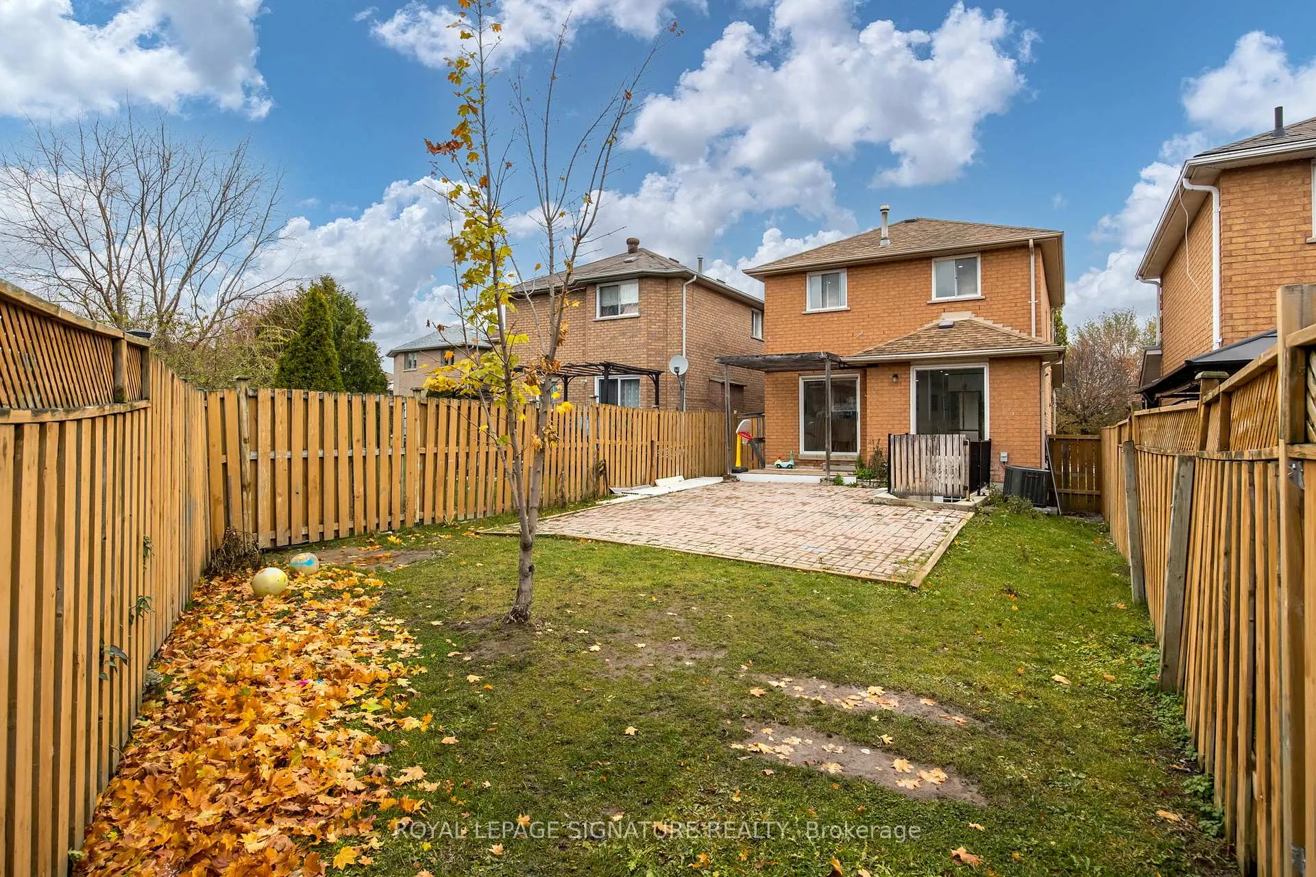 Photo 38 of 124 Laidlaw Drive, Barrie, West Bayfield — HOMEH