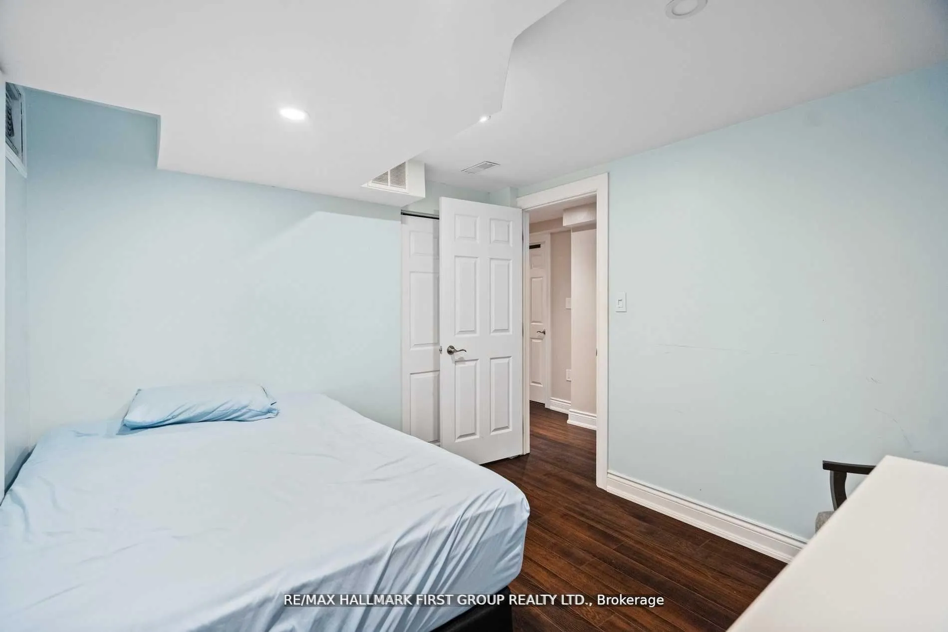 Photo 3 of 4 Carberry Crescent, Ajax, Northeast Ajax — HOMEH