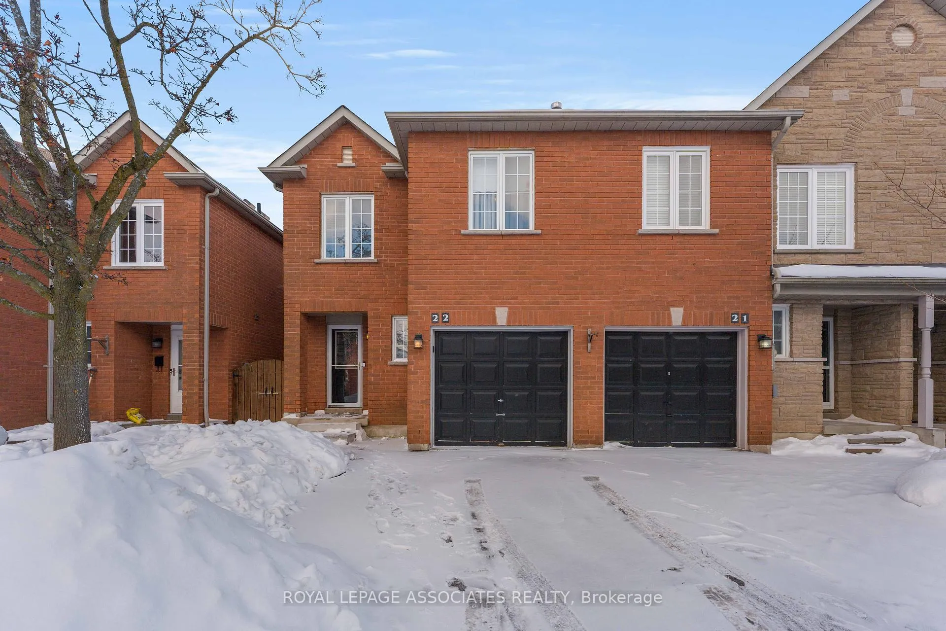 Photo 2 of Unit 22, 1995 Pine Grove Avenue, Pickering, Highbush — HOMEH