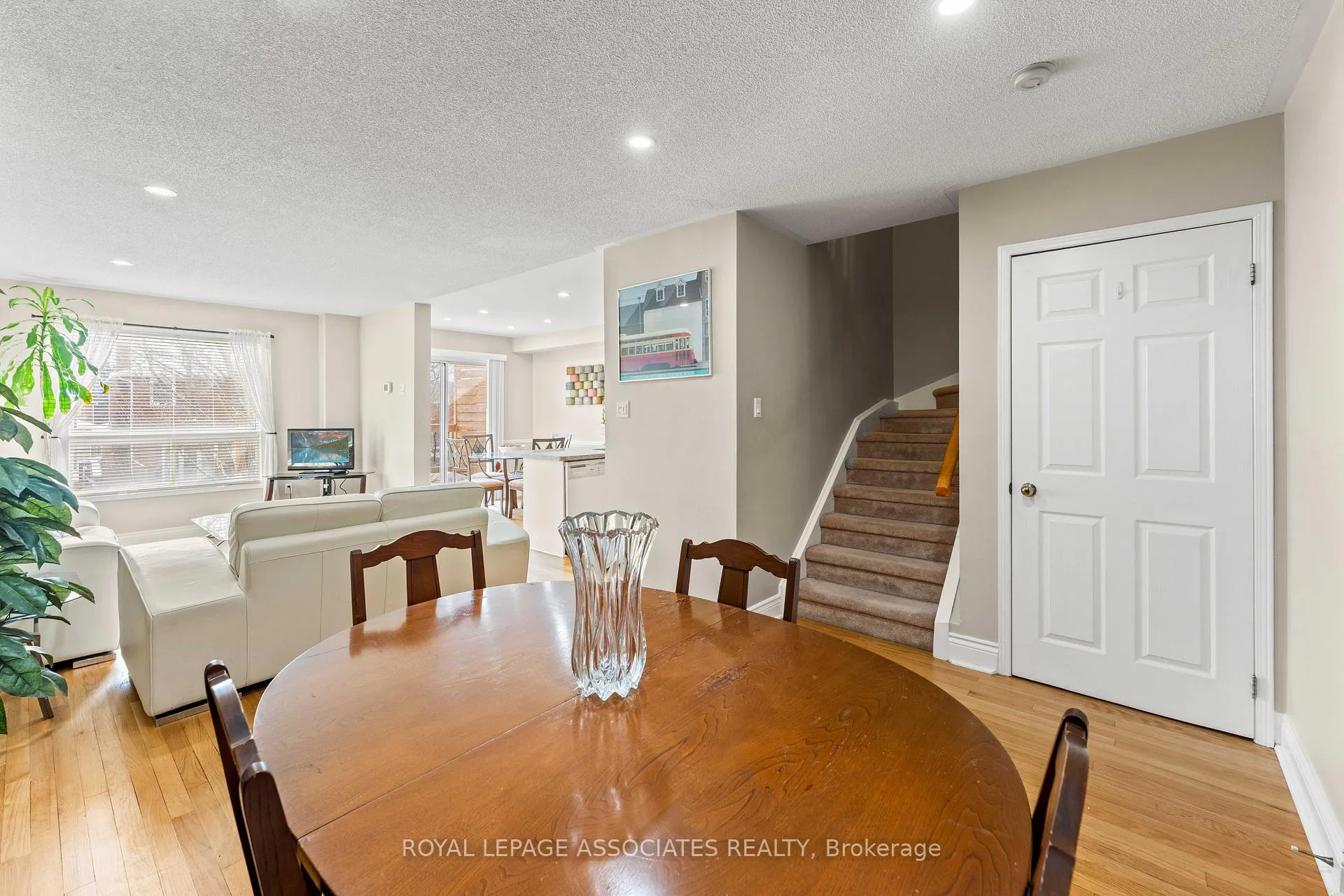 Photo 11 of Unit 22, 1995 Pine Grove Avenue, Pickering, Highbush — HOMEH