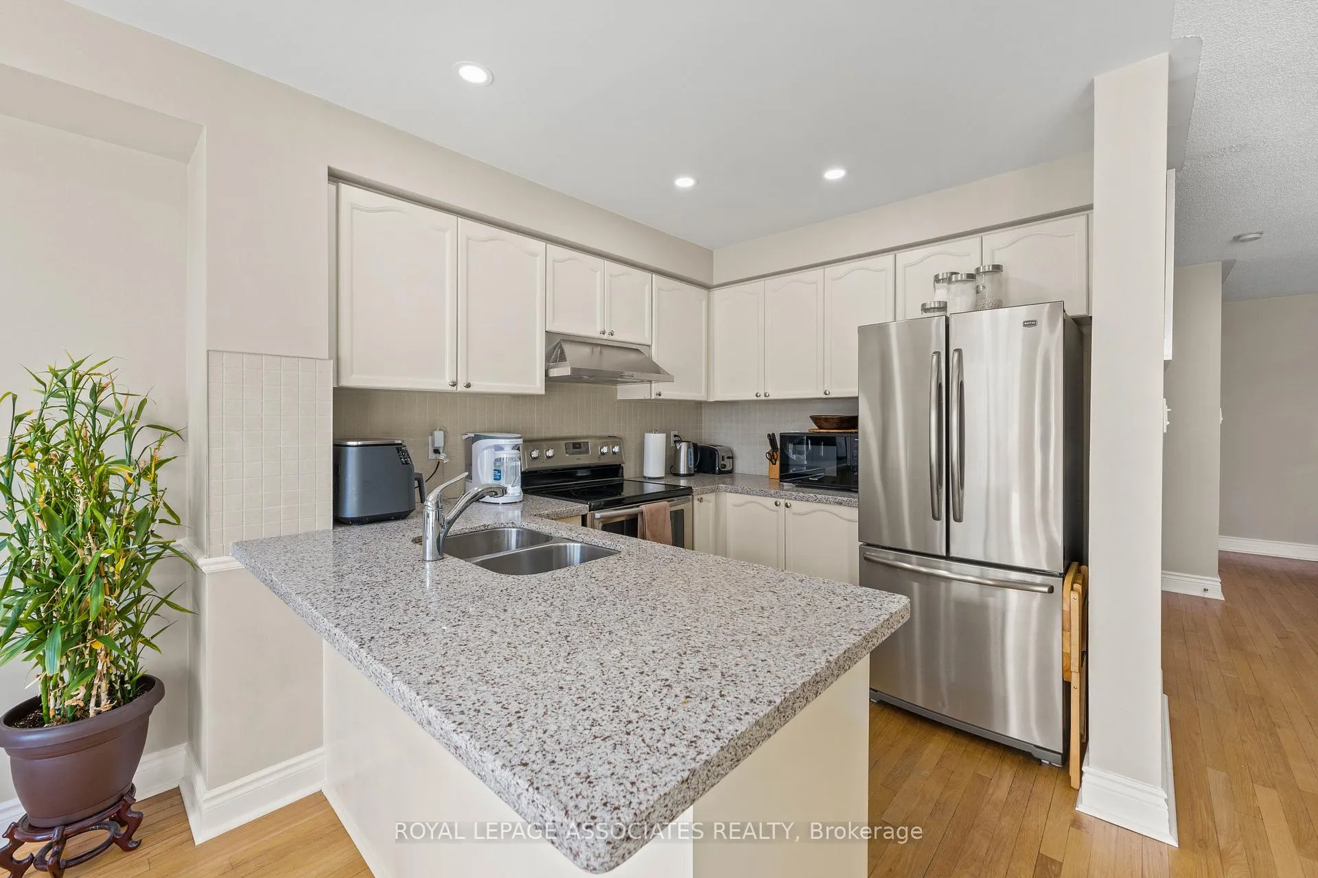 Photo 15 of Unit 22, 1995 Pine Grove Avenue, Pickering, Highbush — HOMEH