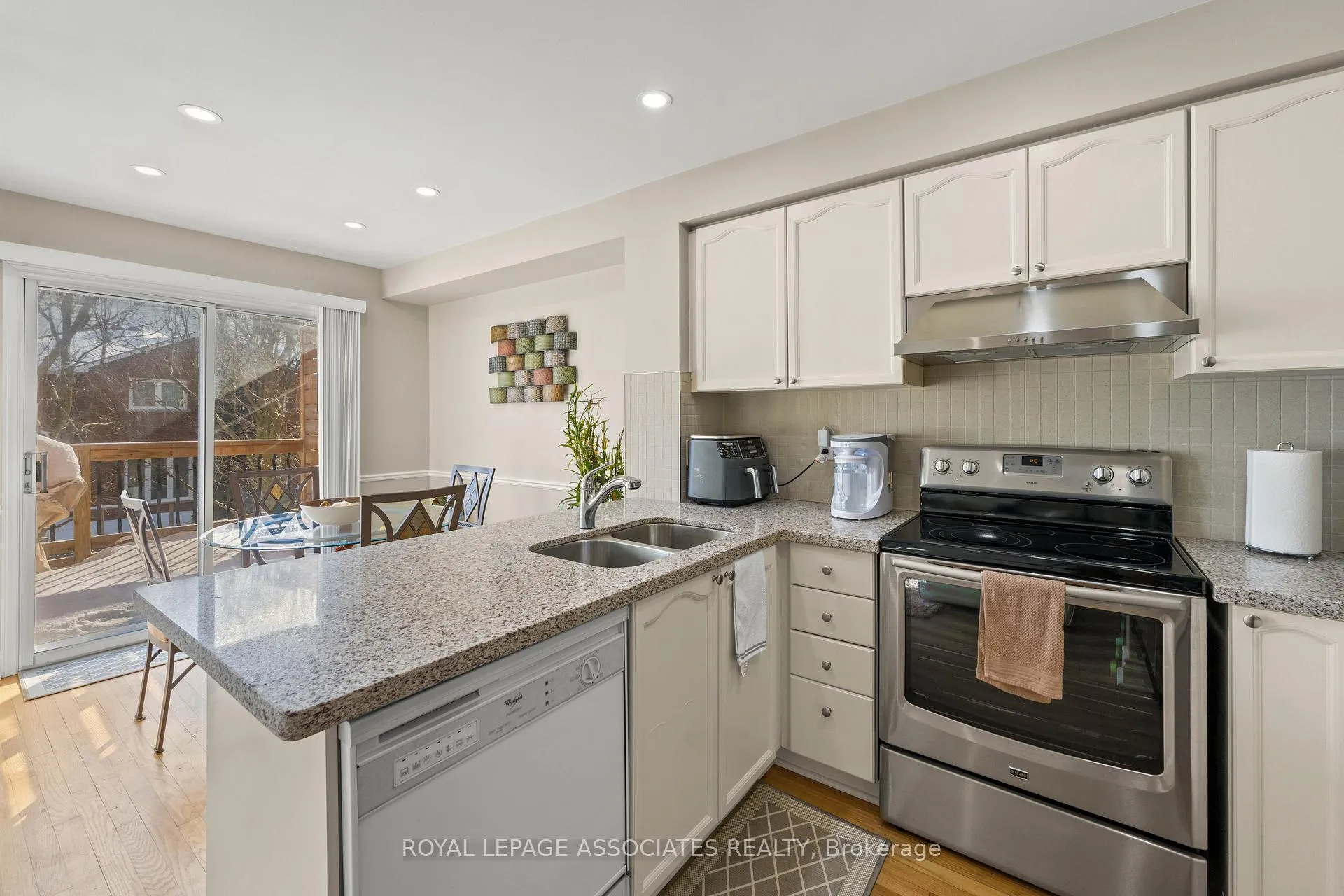 Photo 17 of Unit 22, 1995 Pine Grove Avenue, Pickering, Highbush — HOMEH