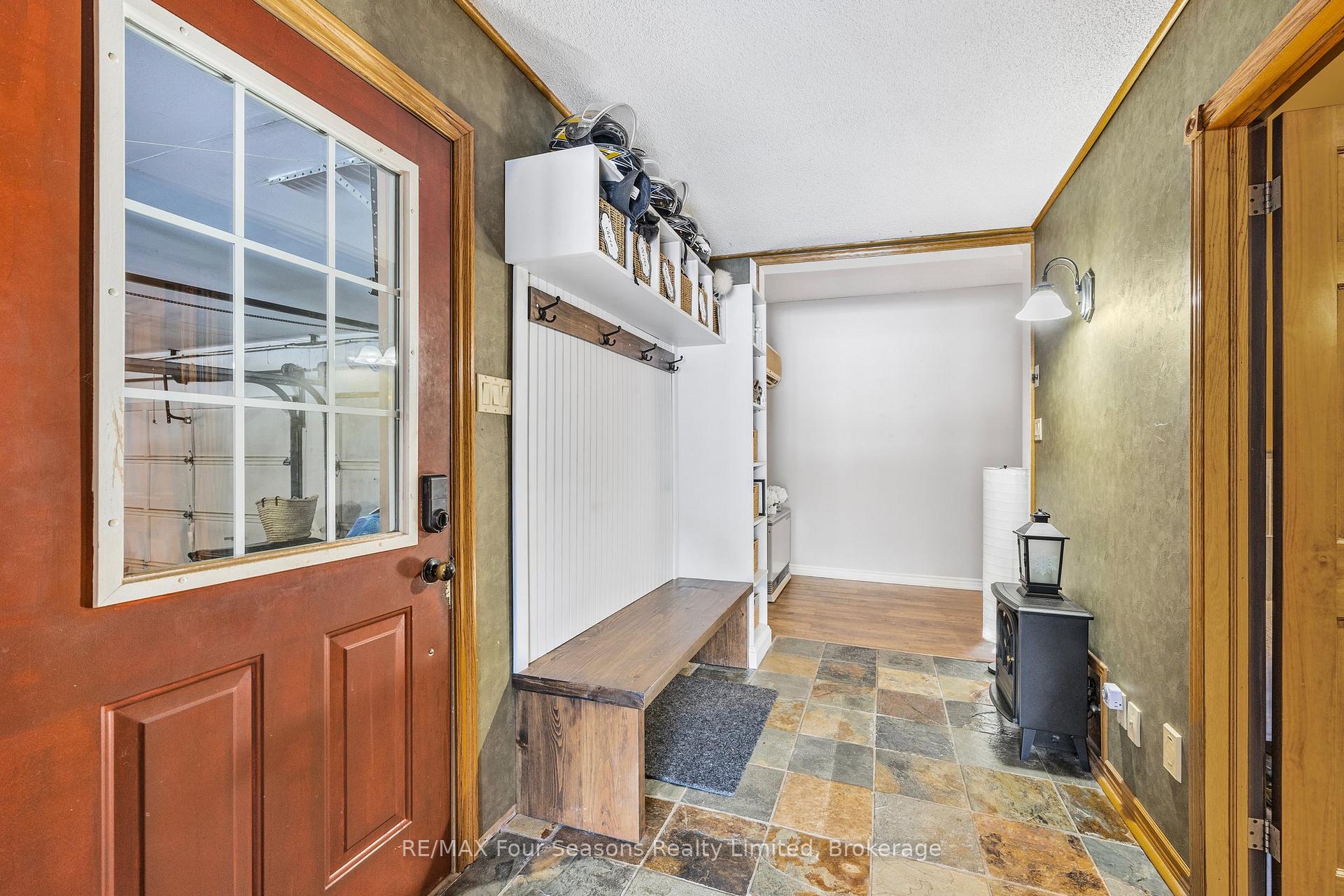 Photo 14 of 6184 County 9 Road, Clearview, Rural Clearview — HOMEH