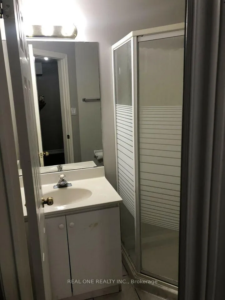 Photo 5 of Unit 1, 160 Elson Street, Markham, Middlefield — HOMEH