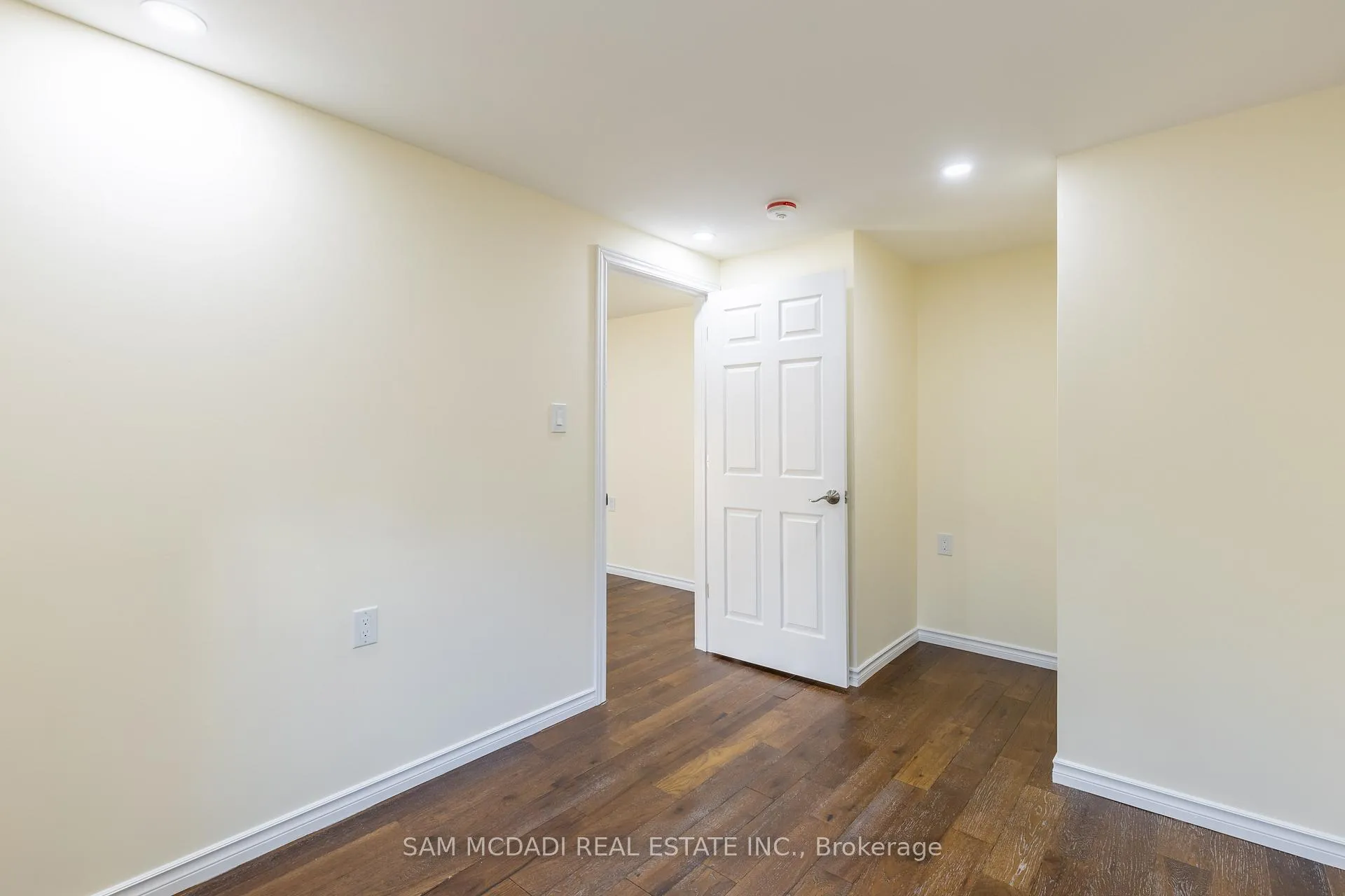 Photo 6 of 841 Magnolia Terrace, Milton, Cobban — HOMEH