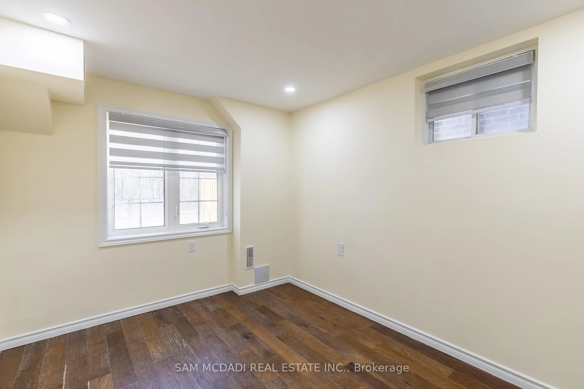 Photo 10 of 841 Magnolia Terrace, Milton, Cobban — HOMEH