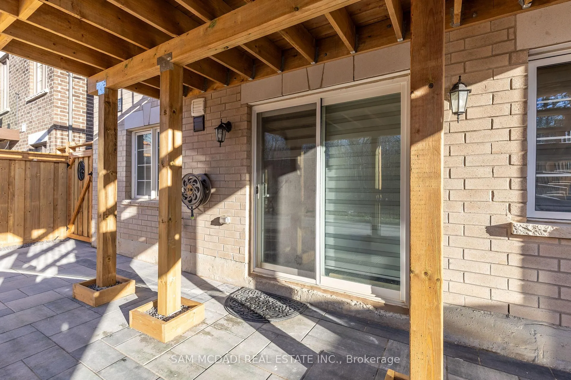 Photo 14 of 841 Magnolia Terrace, Milton, Cobban — HOMEH