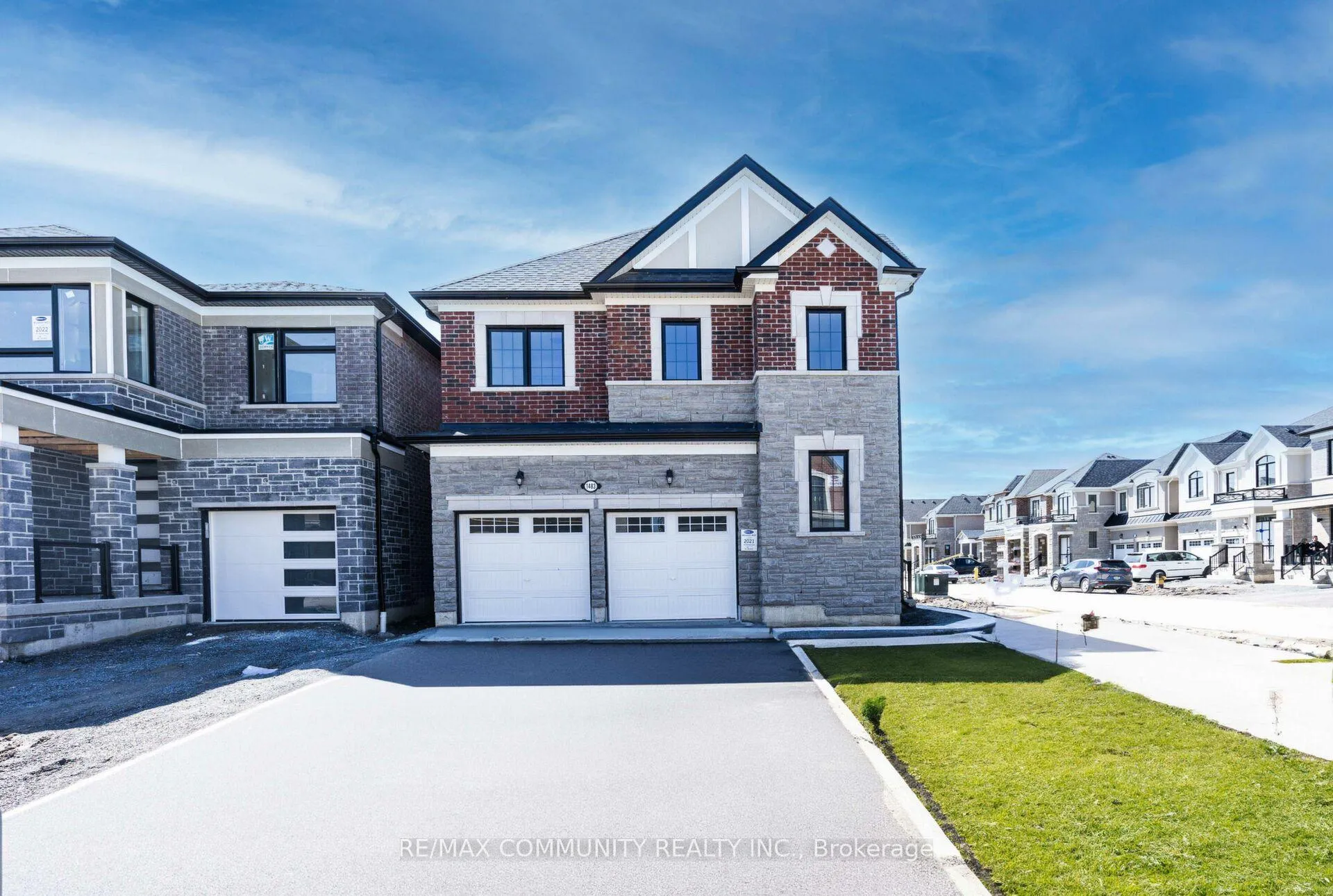Photo 1 of 1483 Mockingbird Square, Pickering, Rural Pickering — HOMEH
