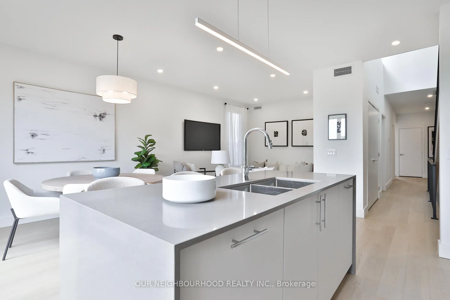 Photo 12 of Unit D, 2343 Gerrard Street, Toronto, East End-Danforth — HOMEH