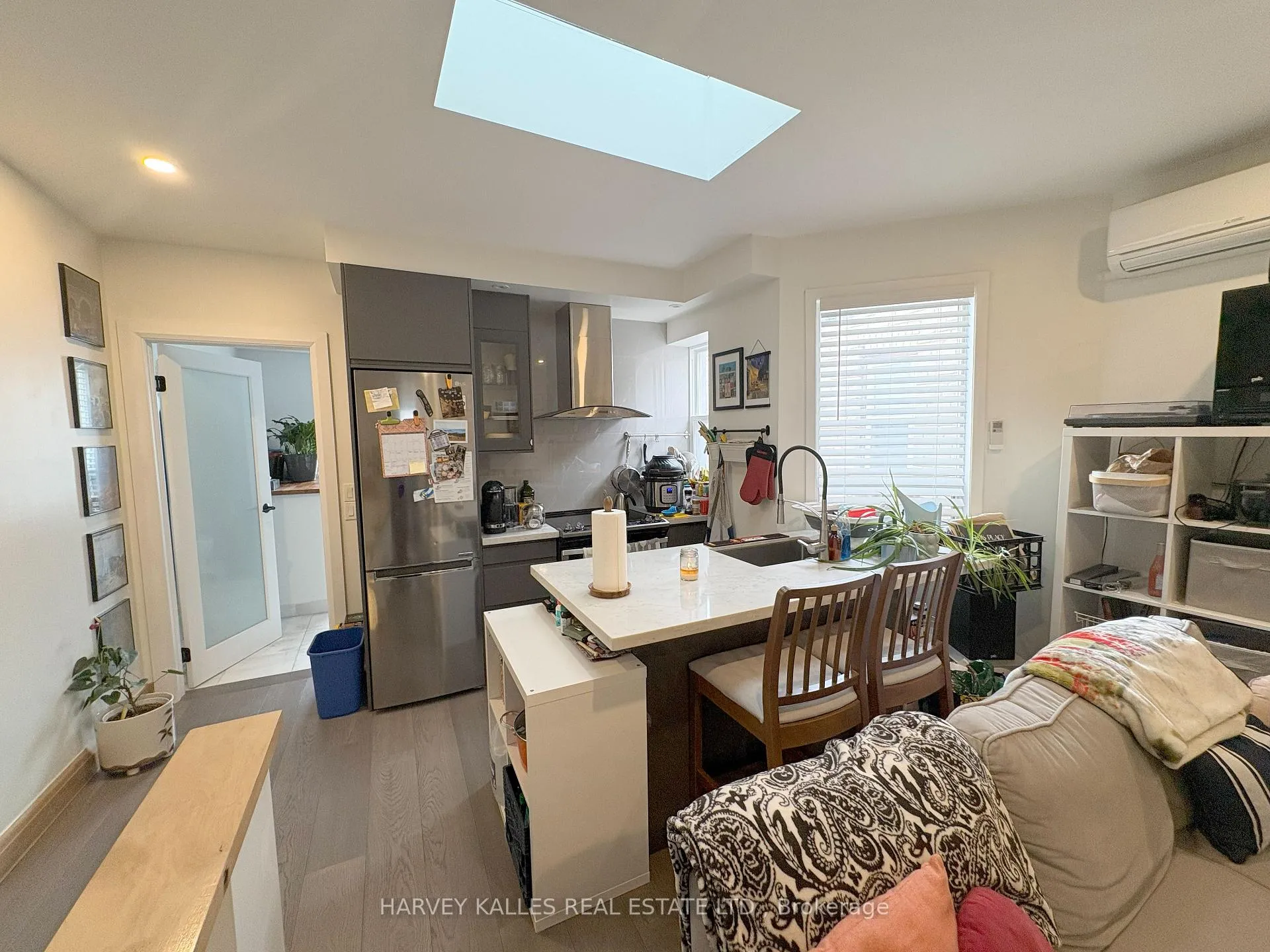 Photo 5 of Unit 2nd Floor, 488 Lansdowne Avenue, Toronto, Dufferin Grove — HOMEH