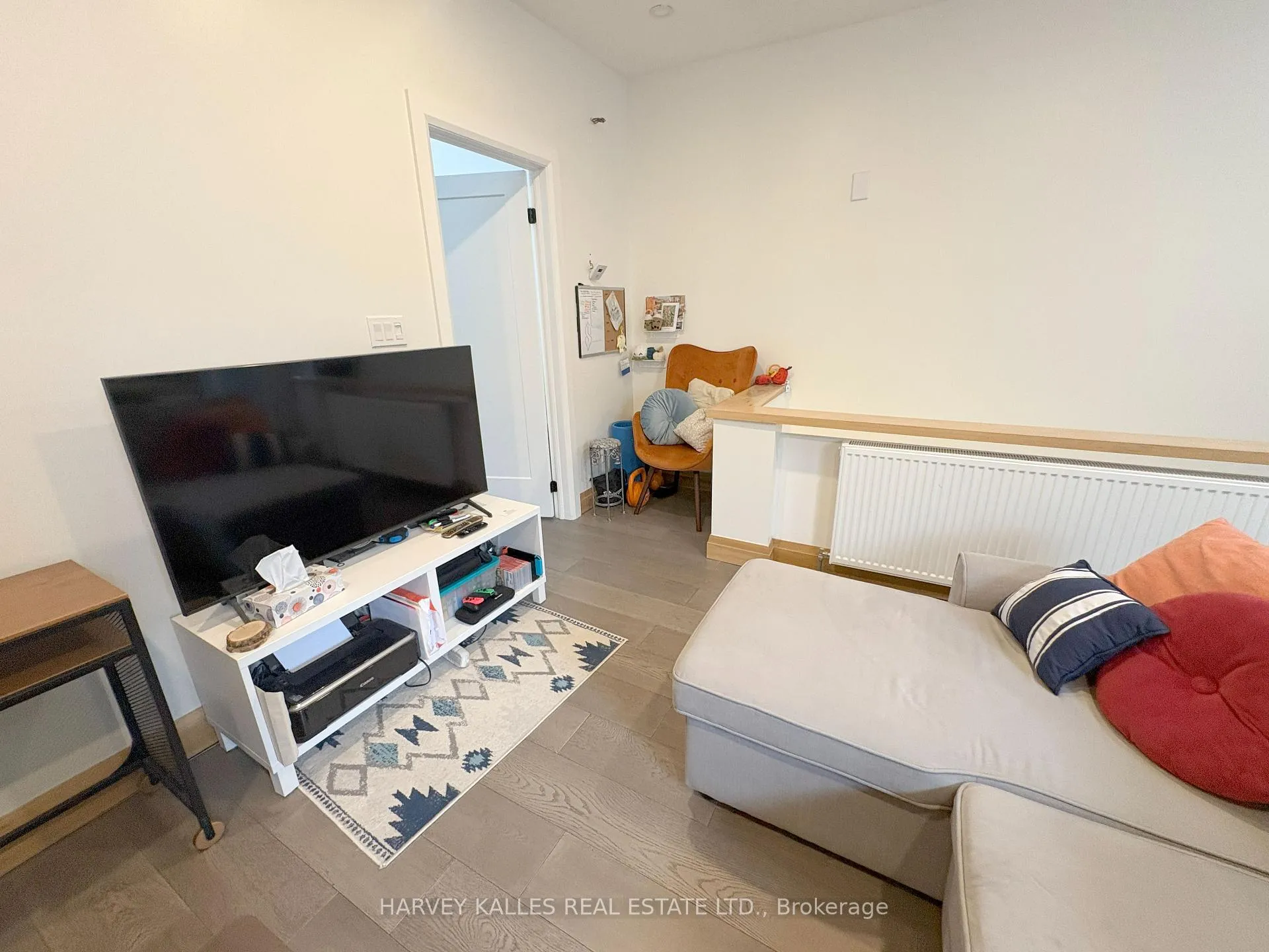 Photo 7 of Unit 2nd Floor, 488 Lansdowne Avenue, Toronto, Dufferin Grove — HOMEH