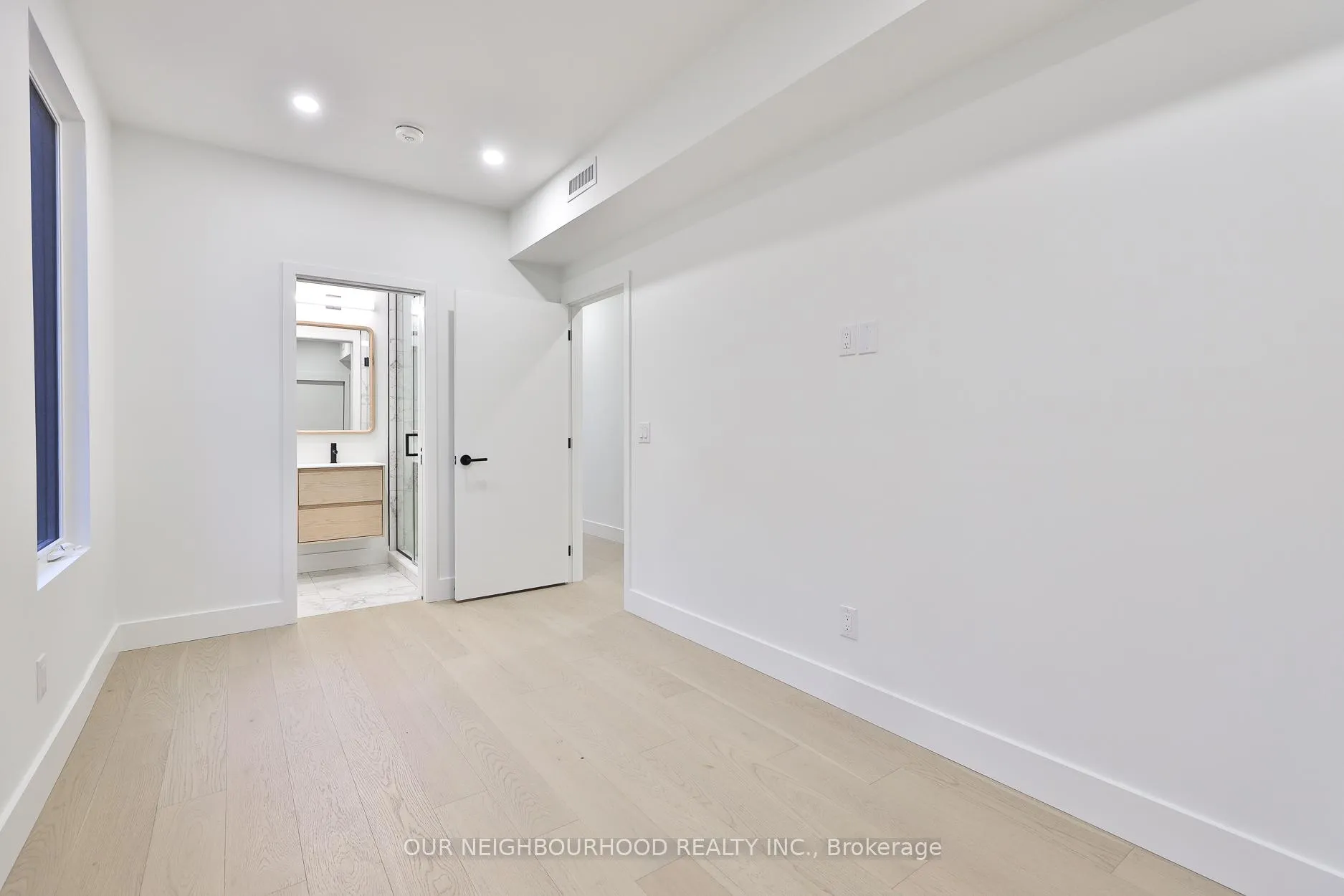 Photo 13 of Unit B, 2343 Gerrard Street, Toronto, East End-Danforth — HOMEH