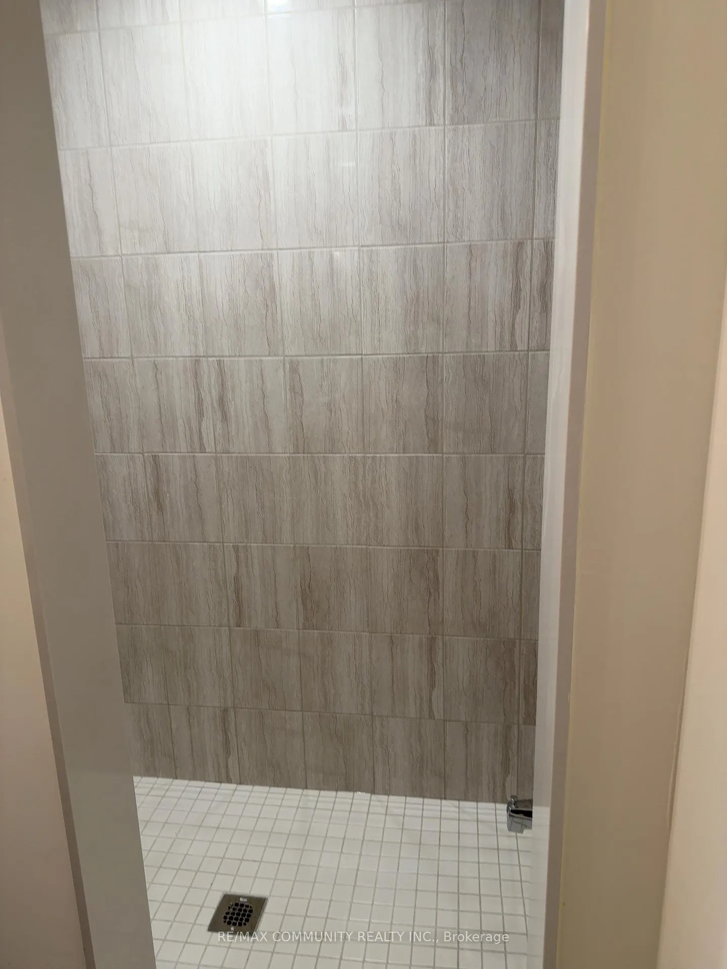 Photo 15 of 2634 Aprico Lane, Pickering, Liverpool — HOMEH