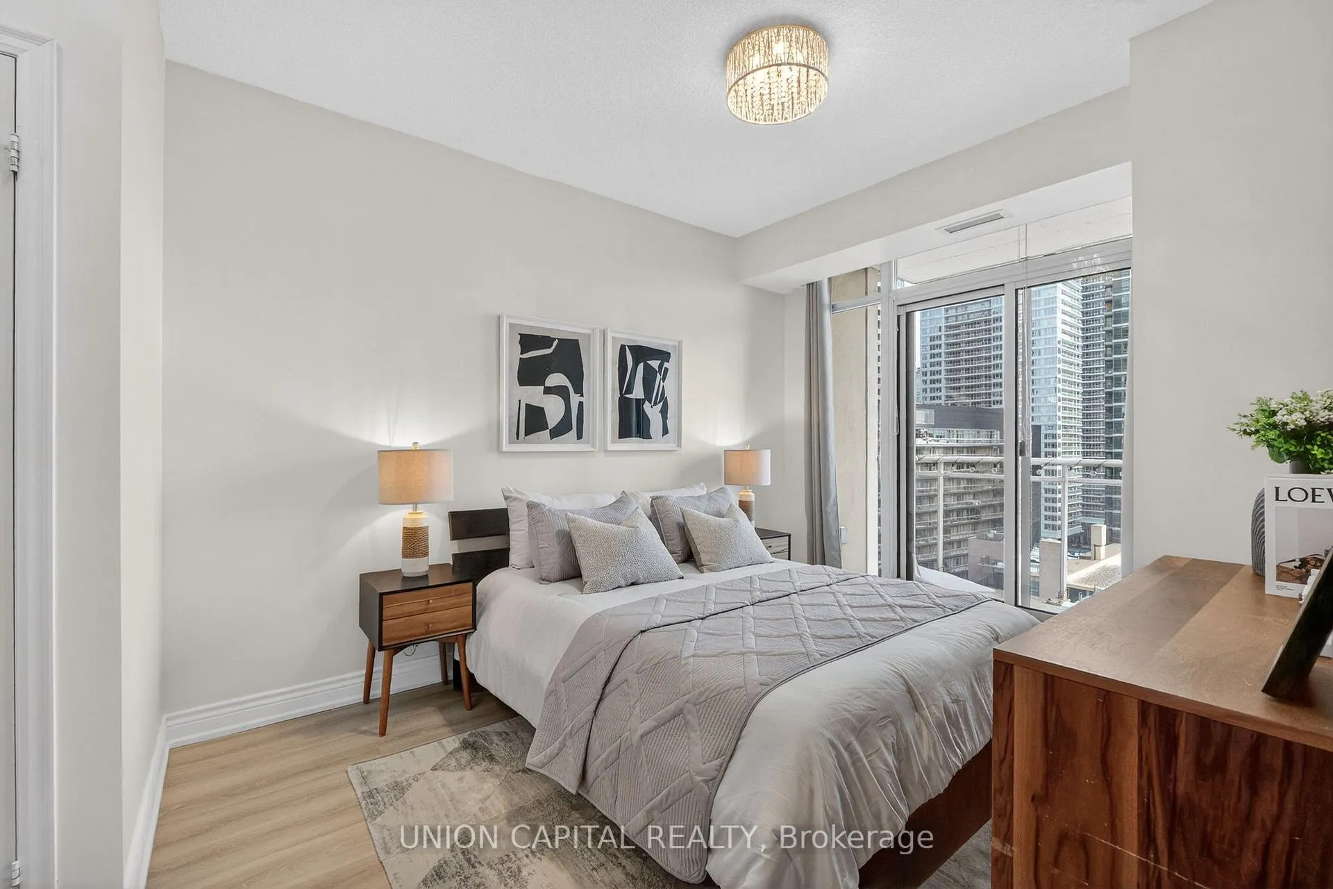 Photo 11 of Unit 1501, 21 Grand Magazine Street, Toronto, Niagara — HOMEH