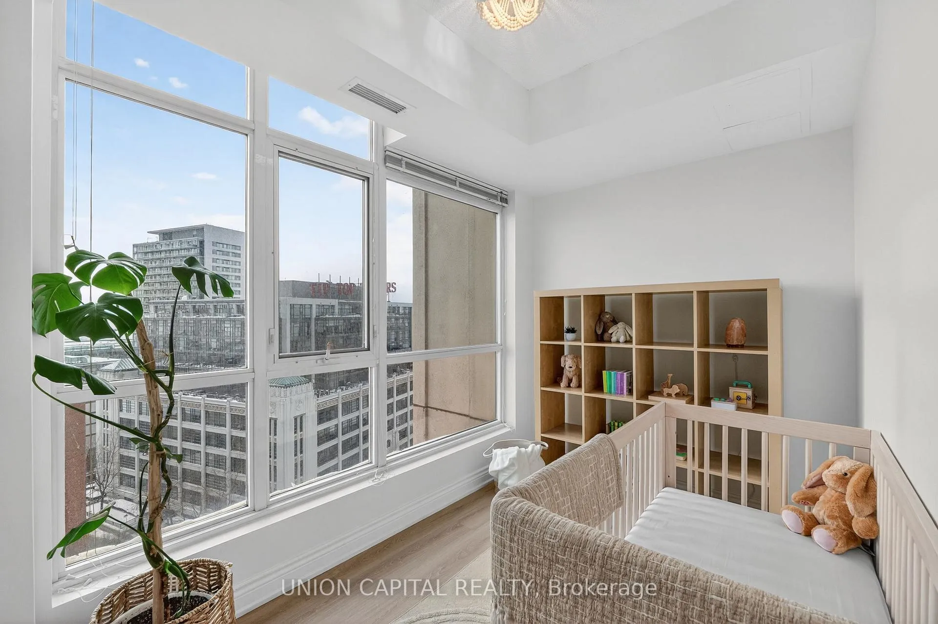 Photo 18 of Unit 1501, 21 Grand Magazine Street, Toronto, Niagara — HOMEH
