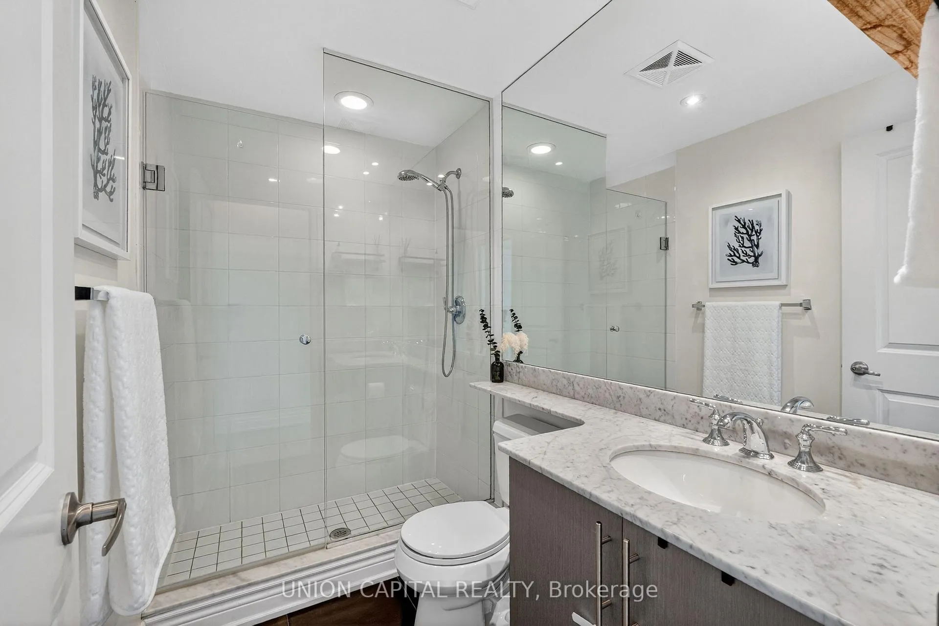 Photo 19 of Unit 1501, 21 Grand Magazine Street, Toronto, Niagara — HOMEH