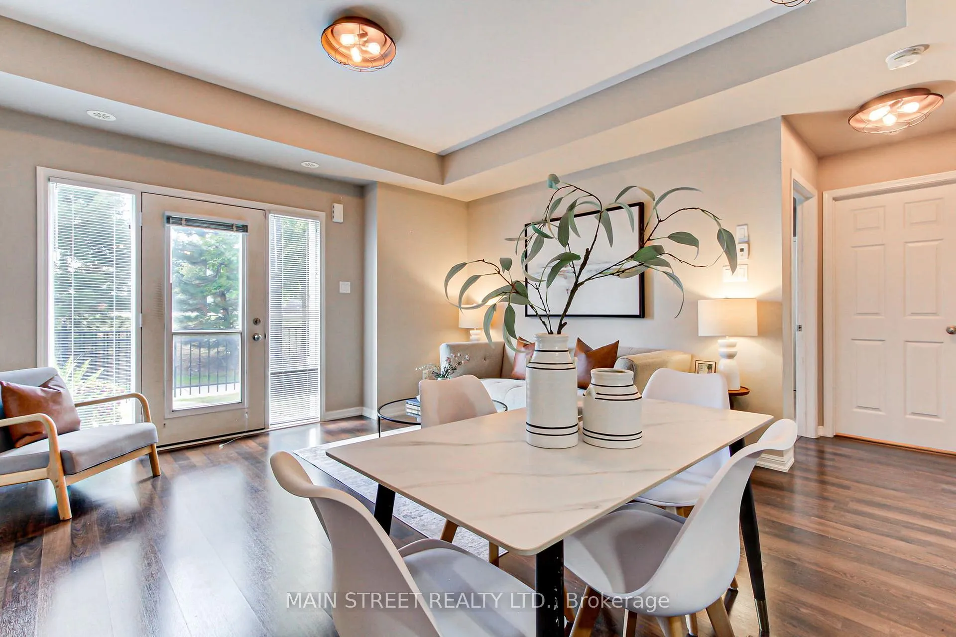 Photo 8 of Unit 4, 15949 Bayview Avenue, Aurora, Bayview Northeast — HOMEH