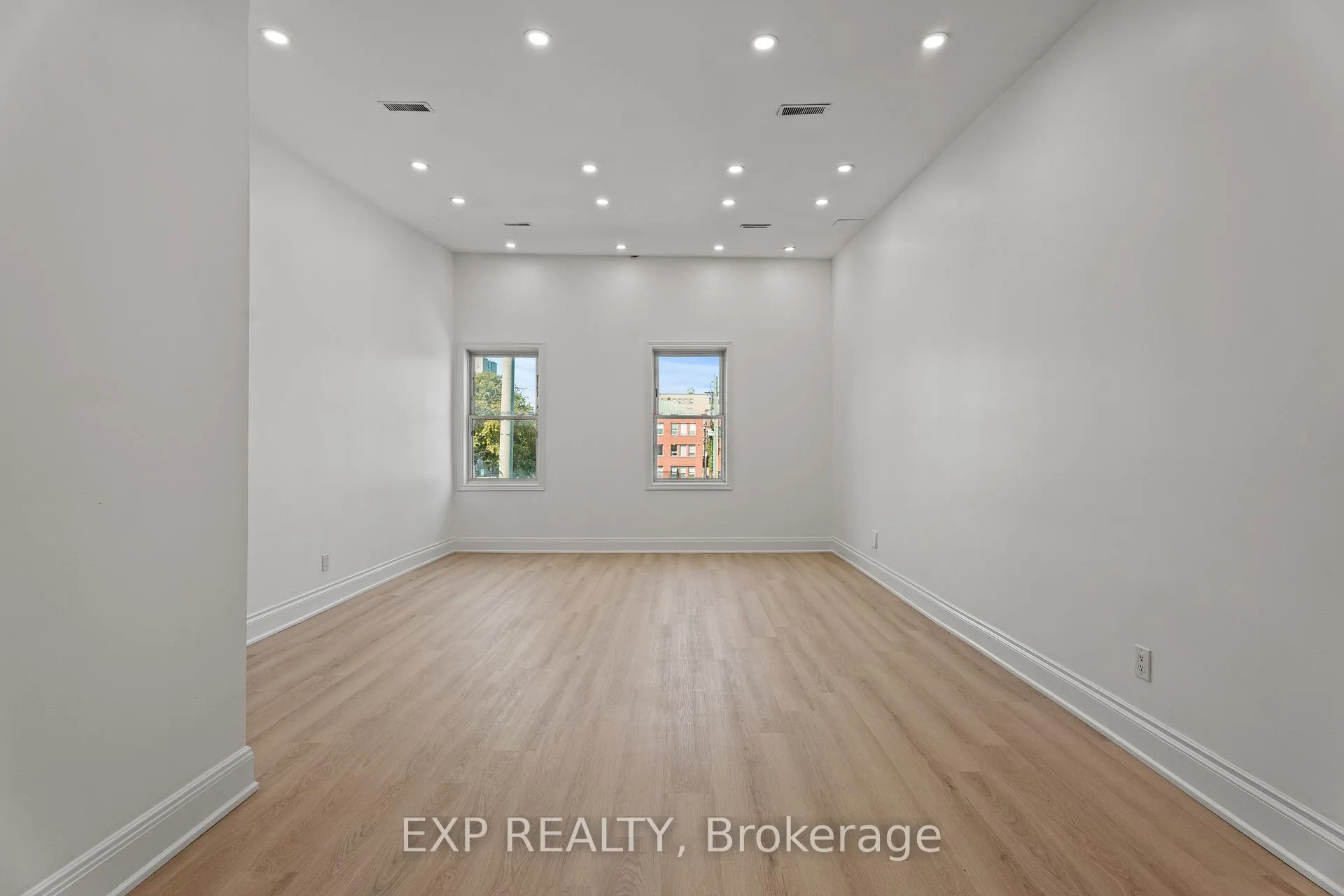 Photo 7 of Unit 2, 93 John Street S, Hamilton, Corktown — HOMEH
