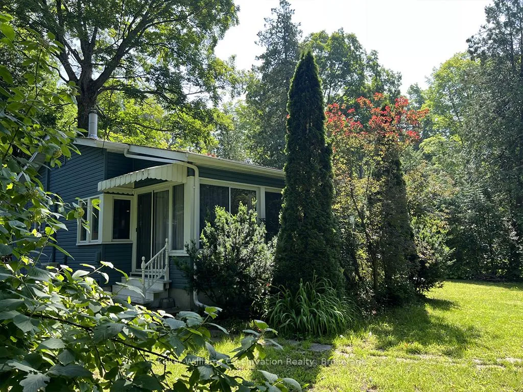Photo 3 of 135 Oliver Drive, Tiny, Rural Tiny — HOMEH