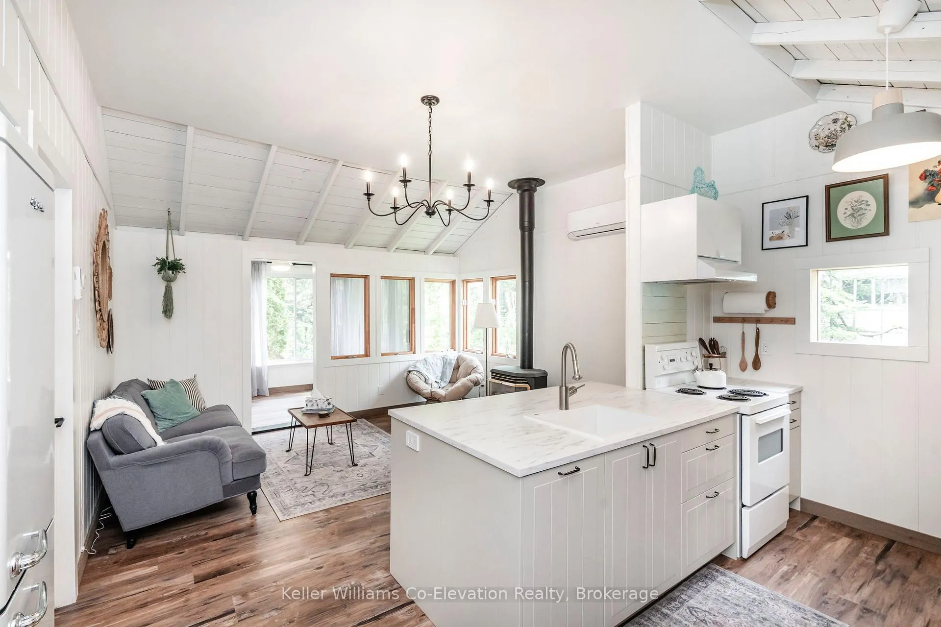 Photo 8 of 135 Oliver Drive, Tiny, Rural Tiny — HOMEH