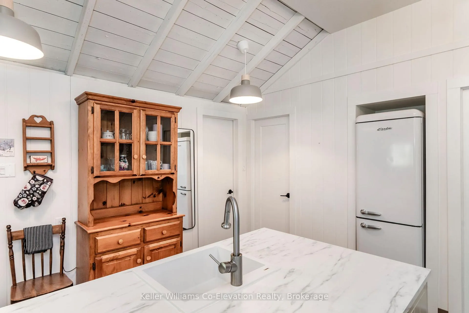Photo 10 of 135 Oliver Drive, Tiny, Rural Tiny — HOMEH