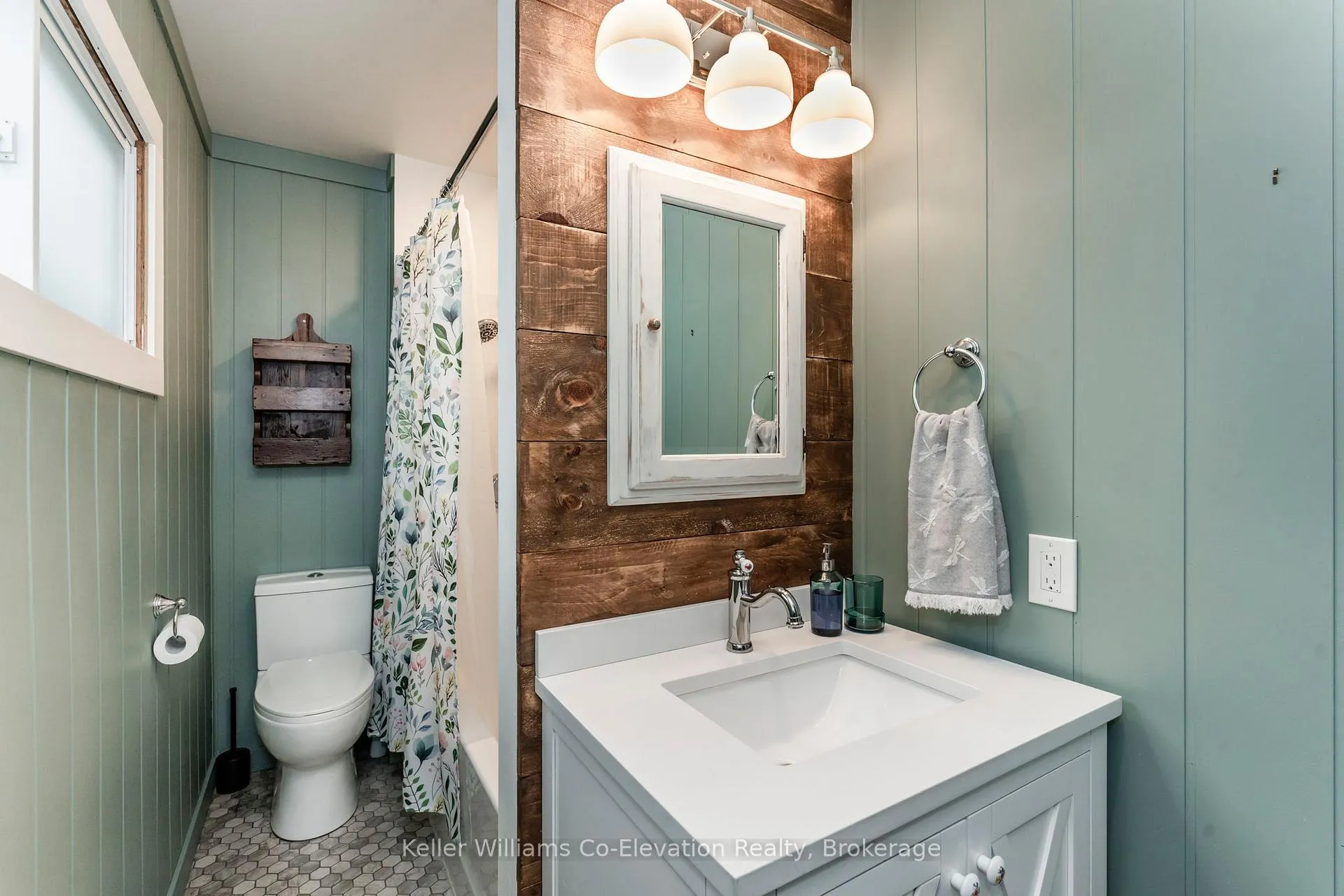 Photo 18 of 135 Oliver Drive, Tiny, Rural Tiny — HOMEH