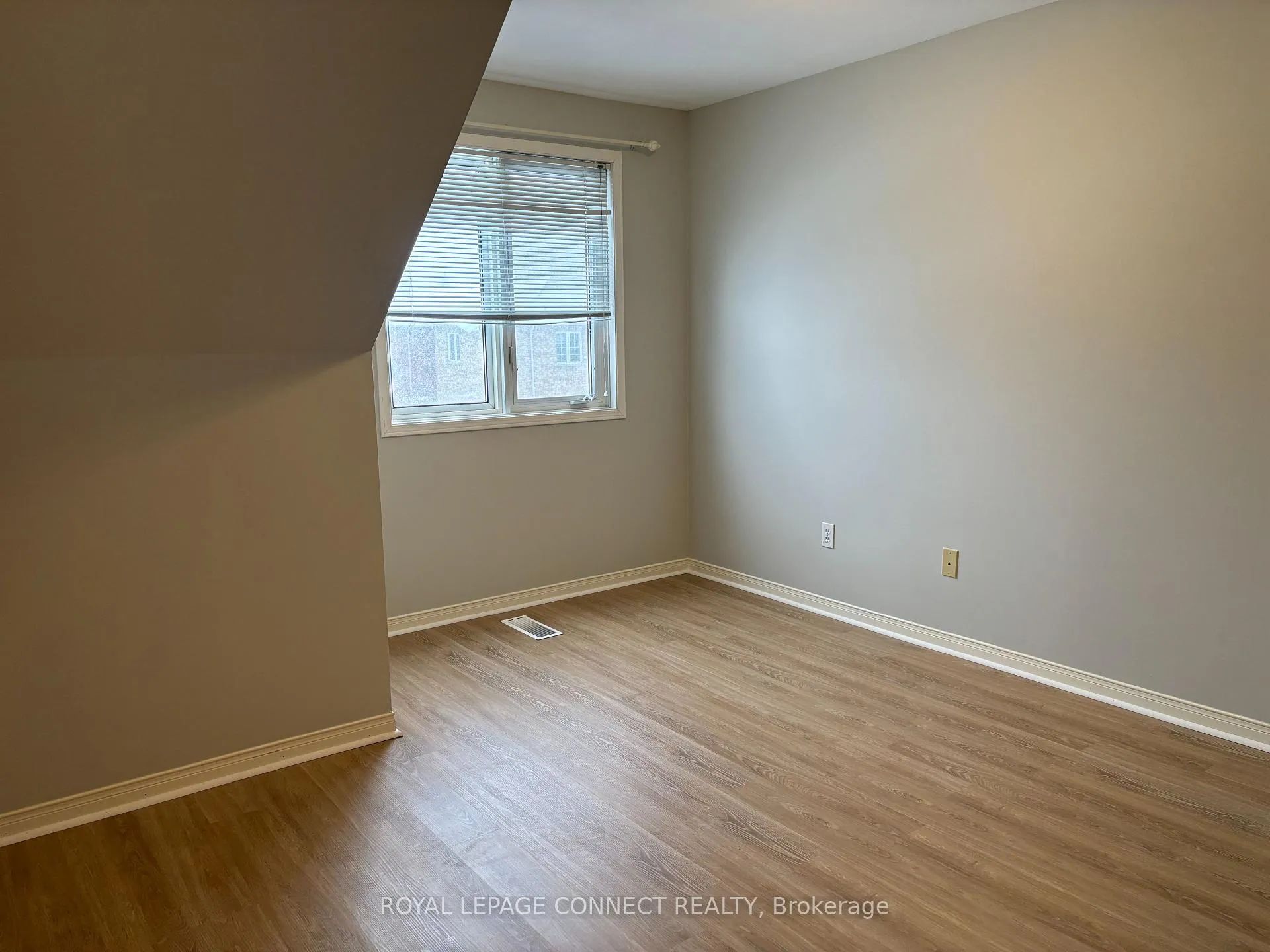 Photo 12 of Unit Unit 2, 9 Doric Street, Ajax, Central East — HOMEH