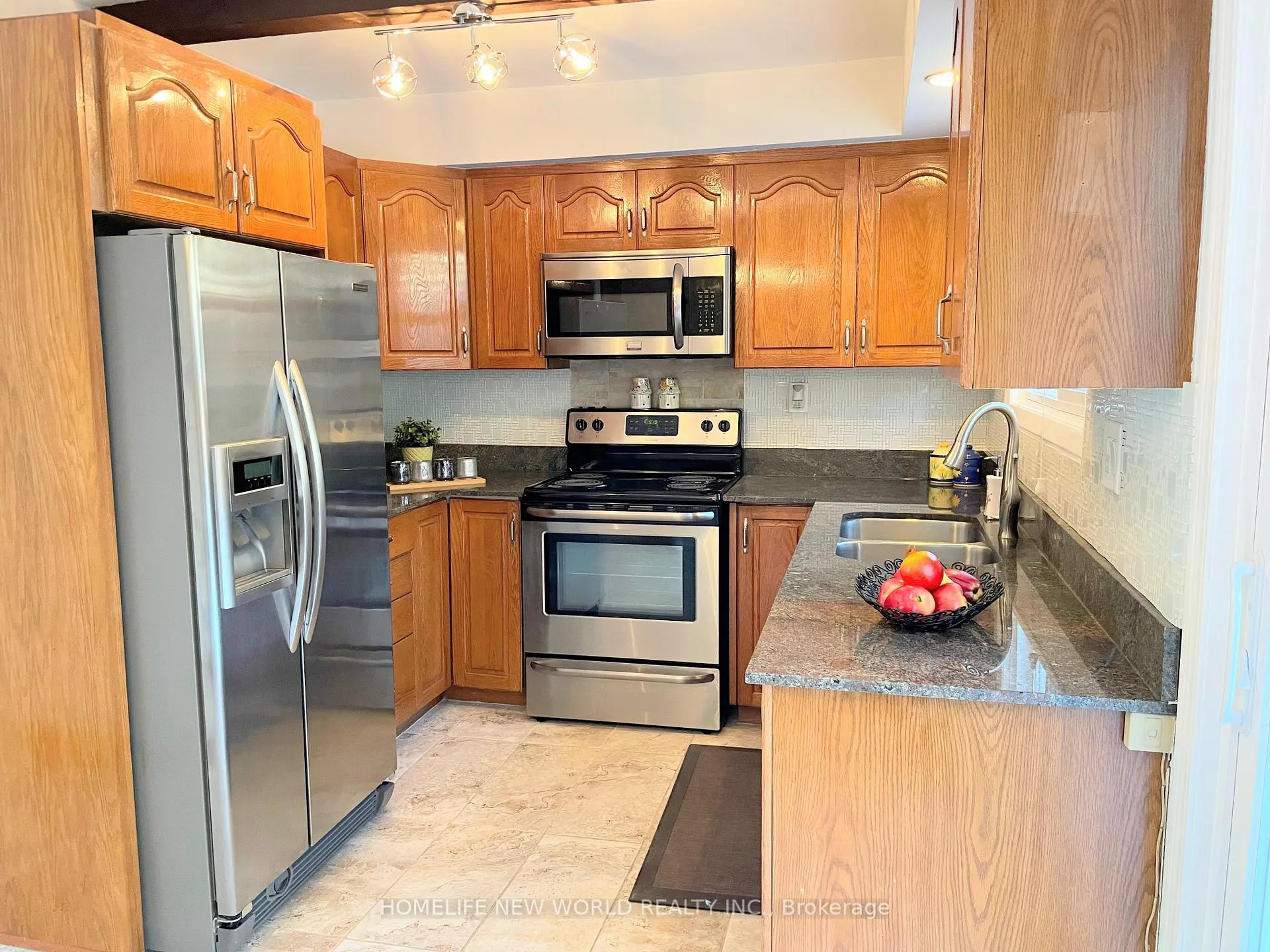 Photo 9 of 58 Marathon Crescent, North York, Newtonbrook West — HOMEH