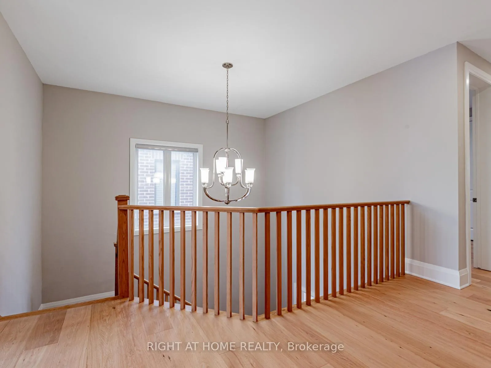 Photo 14 of 14 Berczy Manor Crescent, Markham, Rural Markham — HOMEH