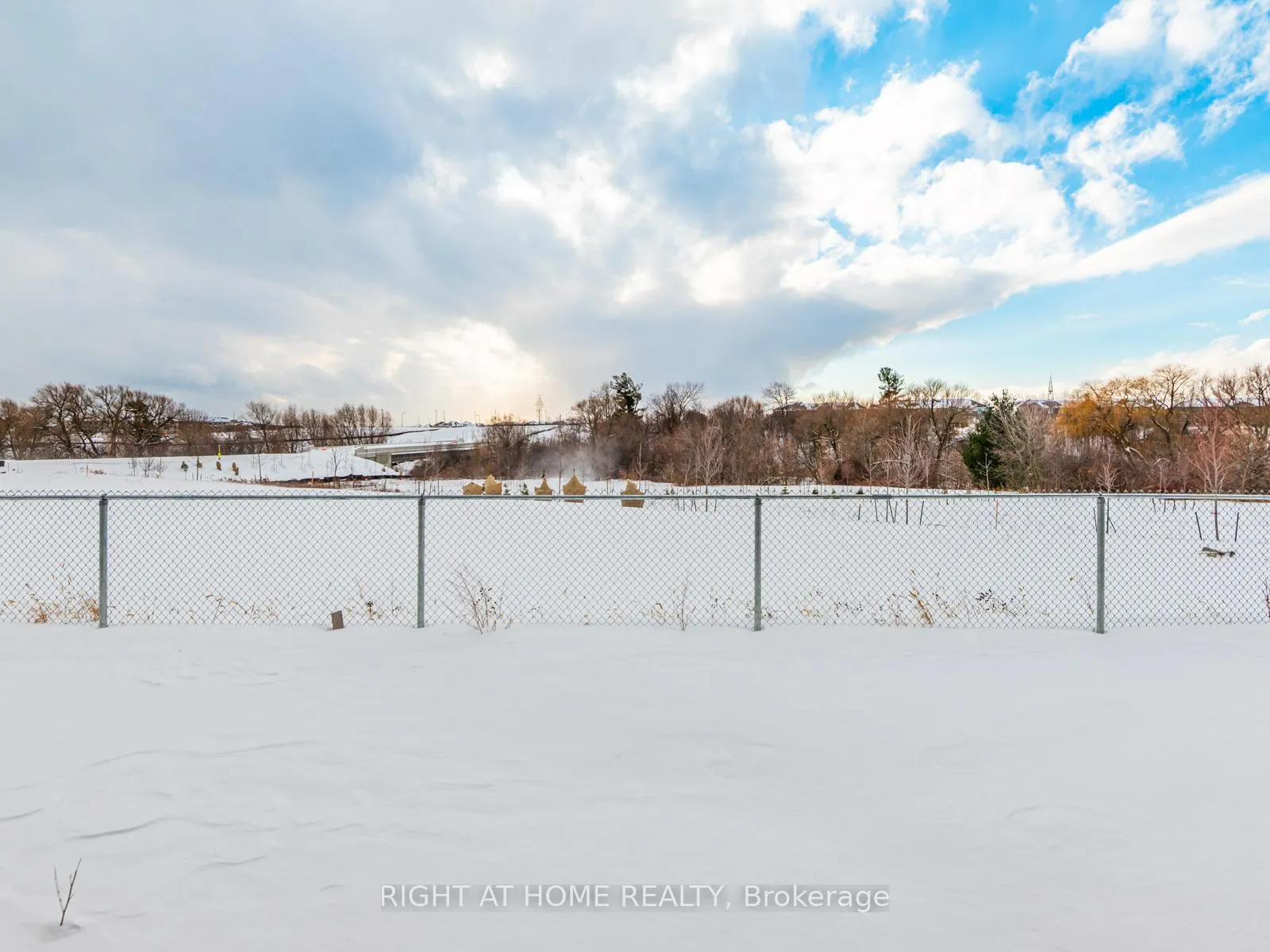 Photo 25 of 14 Berczy Manor Crescent, Markham, Rural Markham — HOMEH