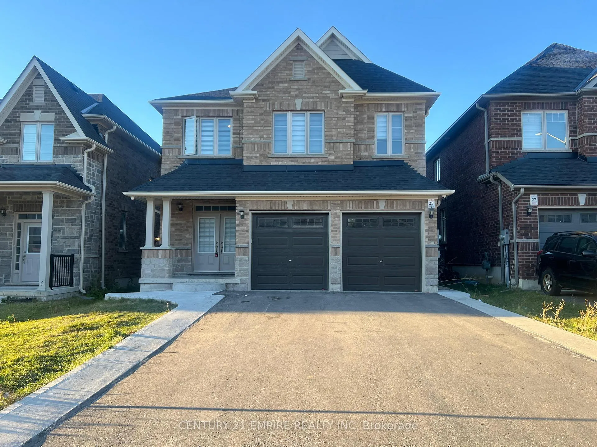 Front of Unit Upstair, 25 Copperhill Heights