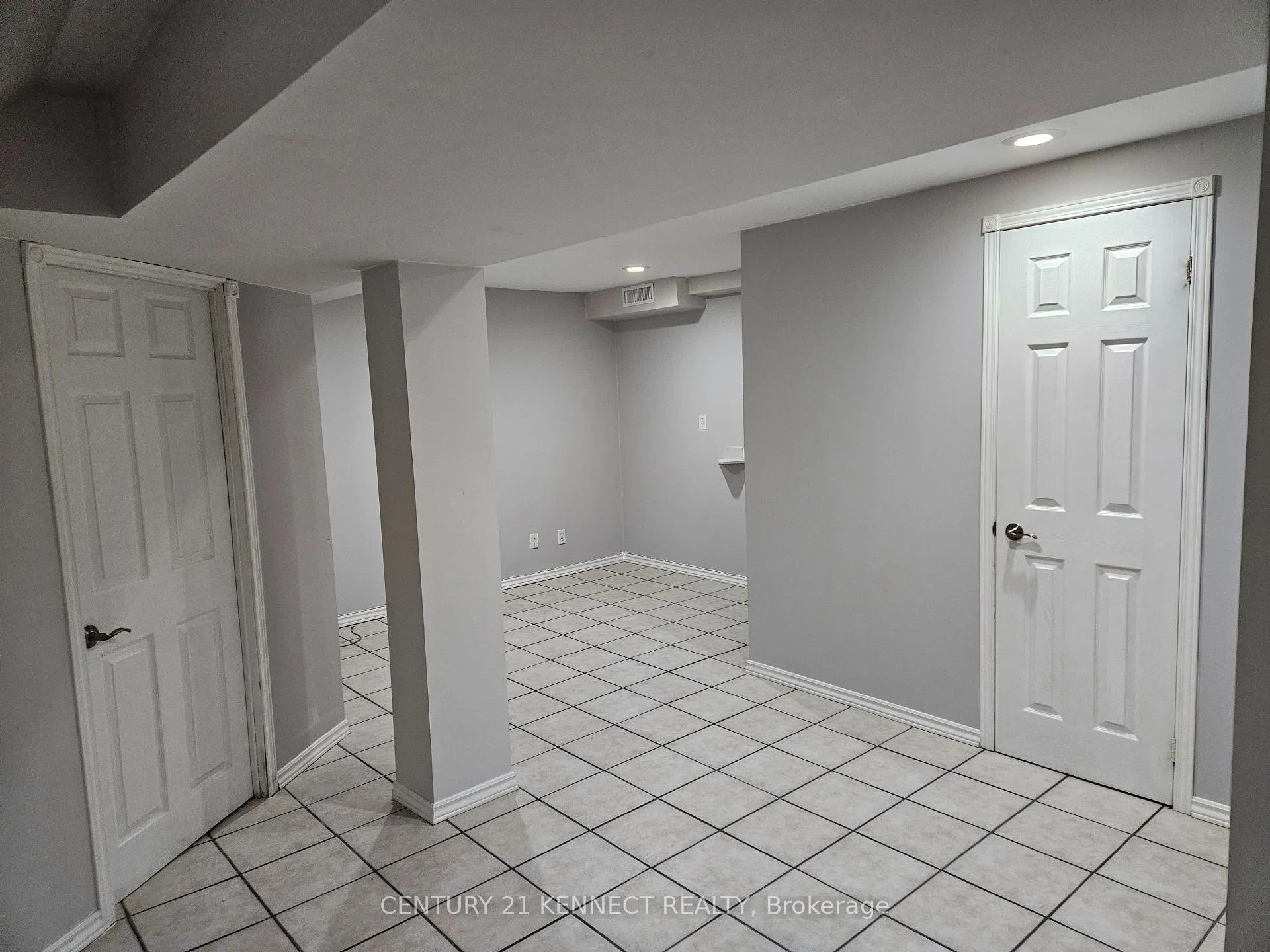Photo 15 of 5 Mcbrien Court, Whitby, Williamsburg — HOMEH