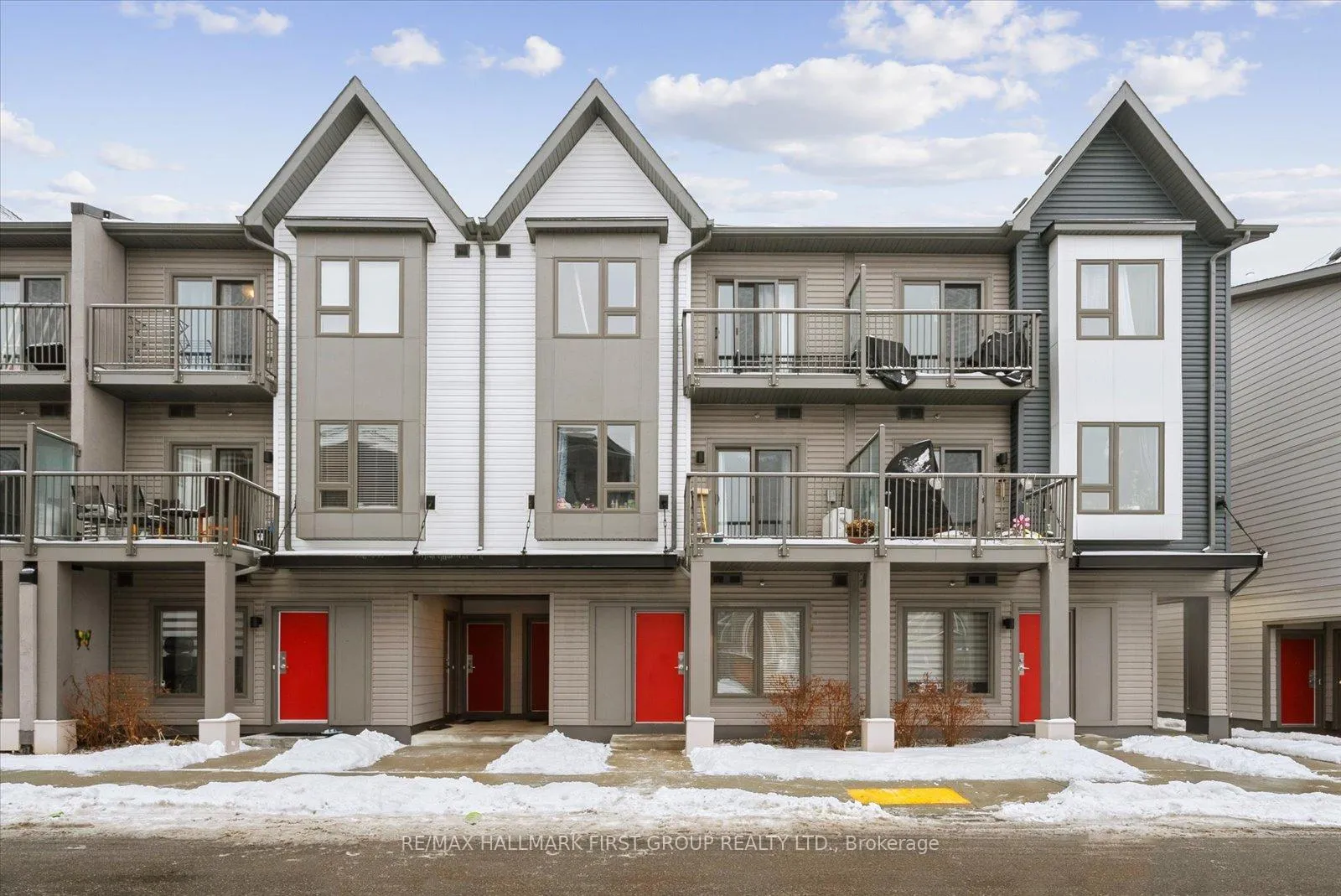 Front of Unit 1013, 2635 William Jackson Drive
