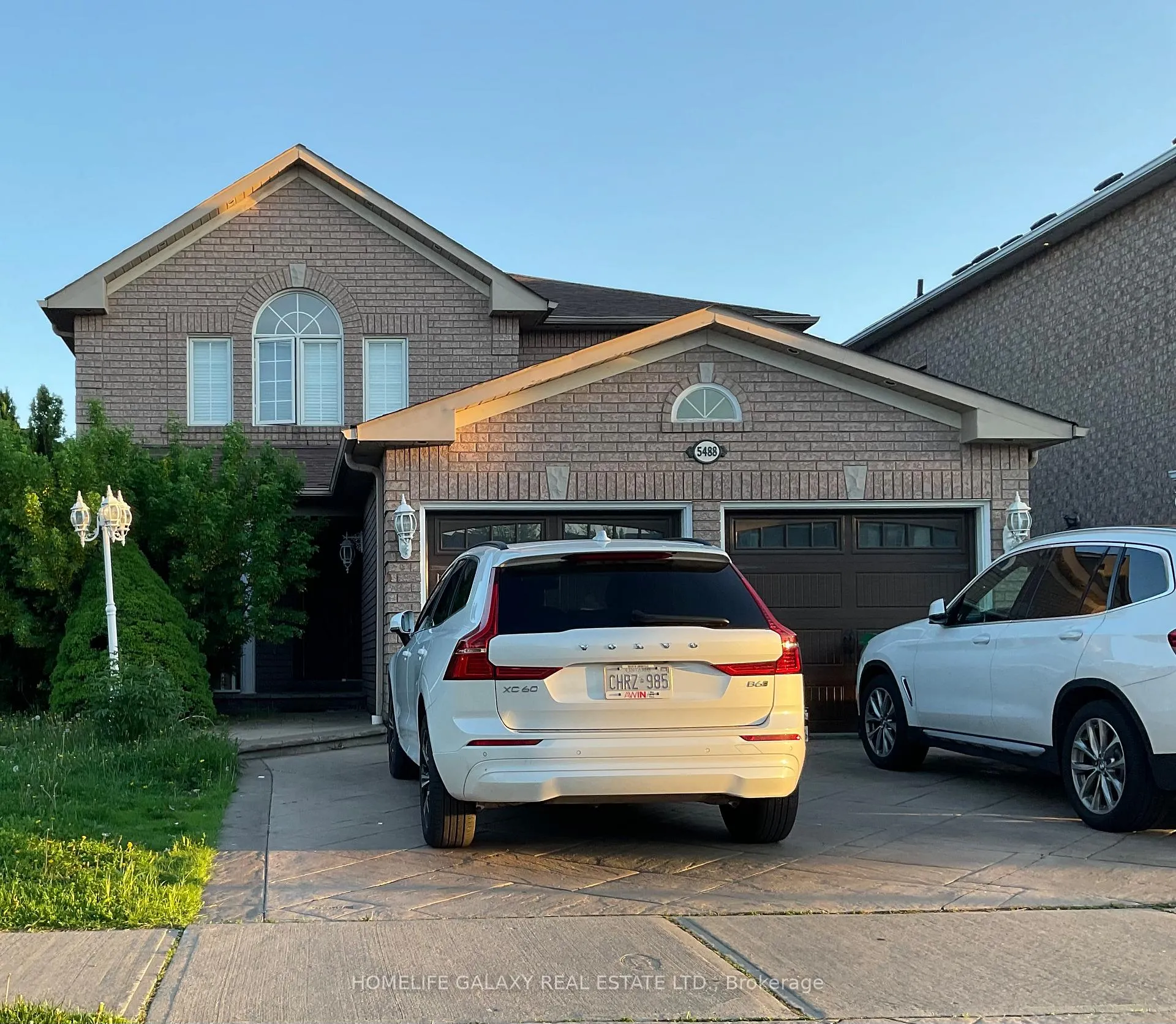 Front of Bsmt, 5488 Loonlake Avenue