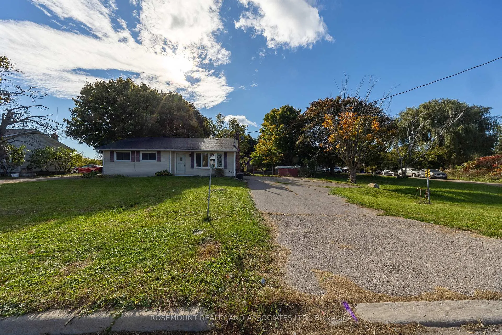 Photo 2 of 1413 Taunton Road, Clarington, Rural Clarington — HOMEH