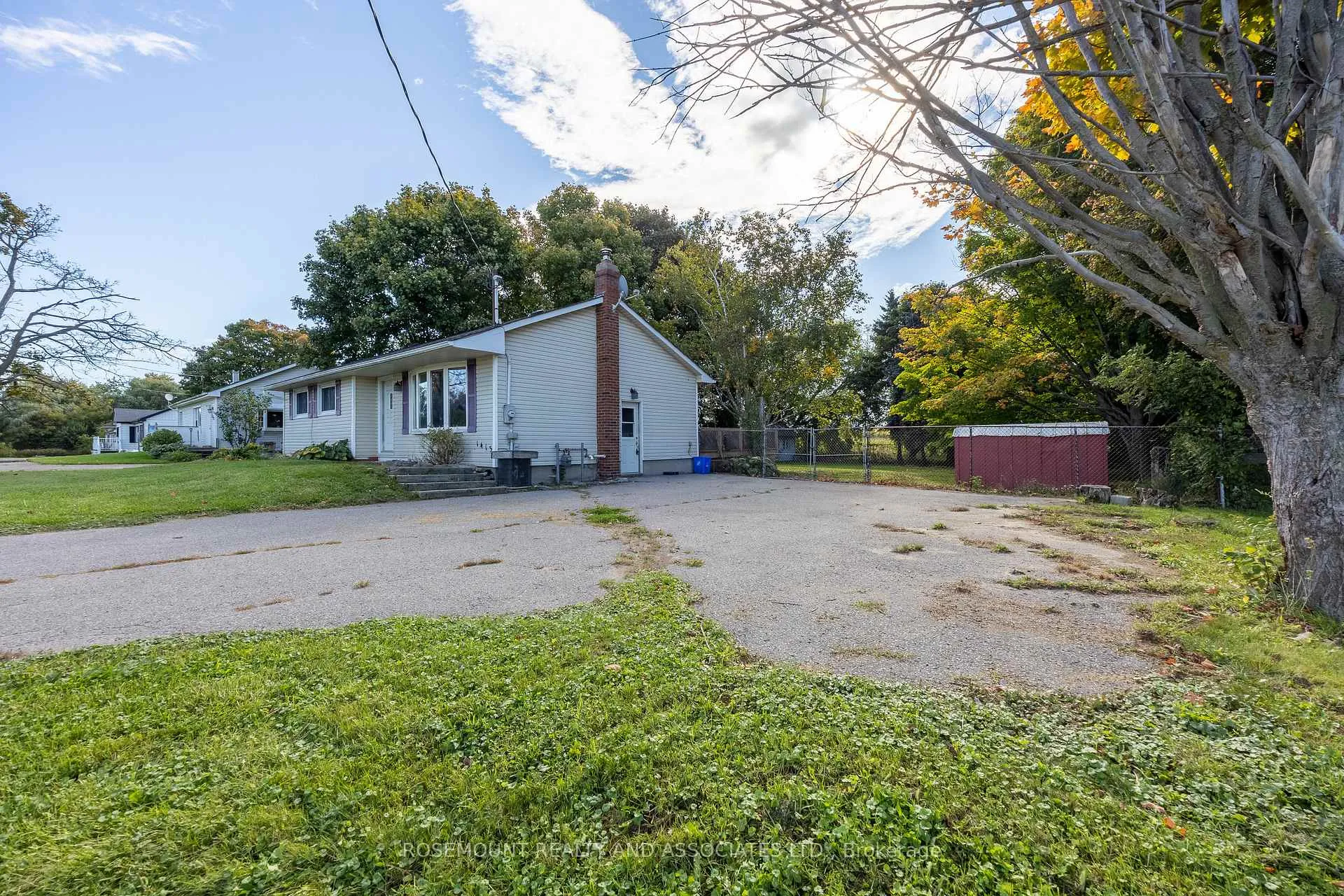 Photo 3 of 1413 Taunton Road, Clarington, Rural Clarington — HOMEH